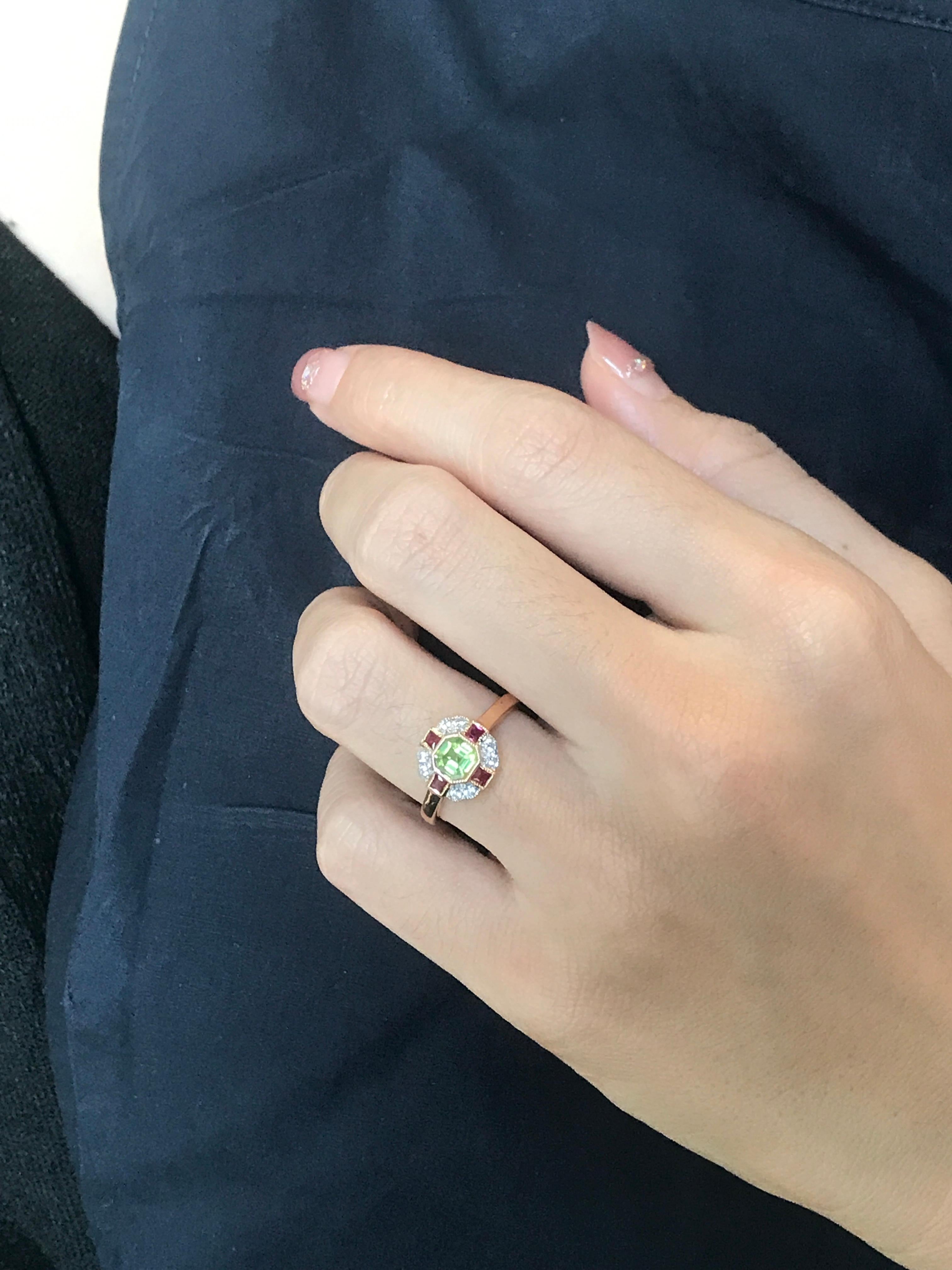 De las mujeres Peridot Ruby and Diamond Art Deco Style Ring in 14K Rose Gold en venta