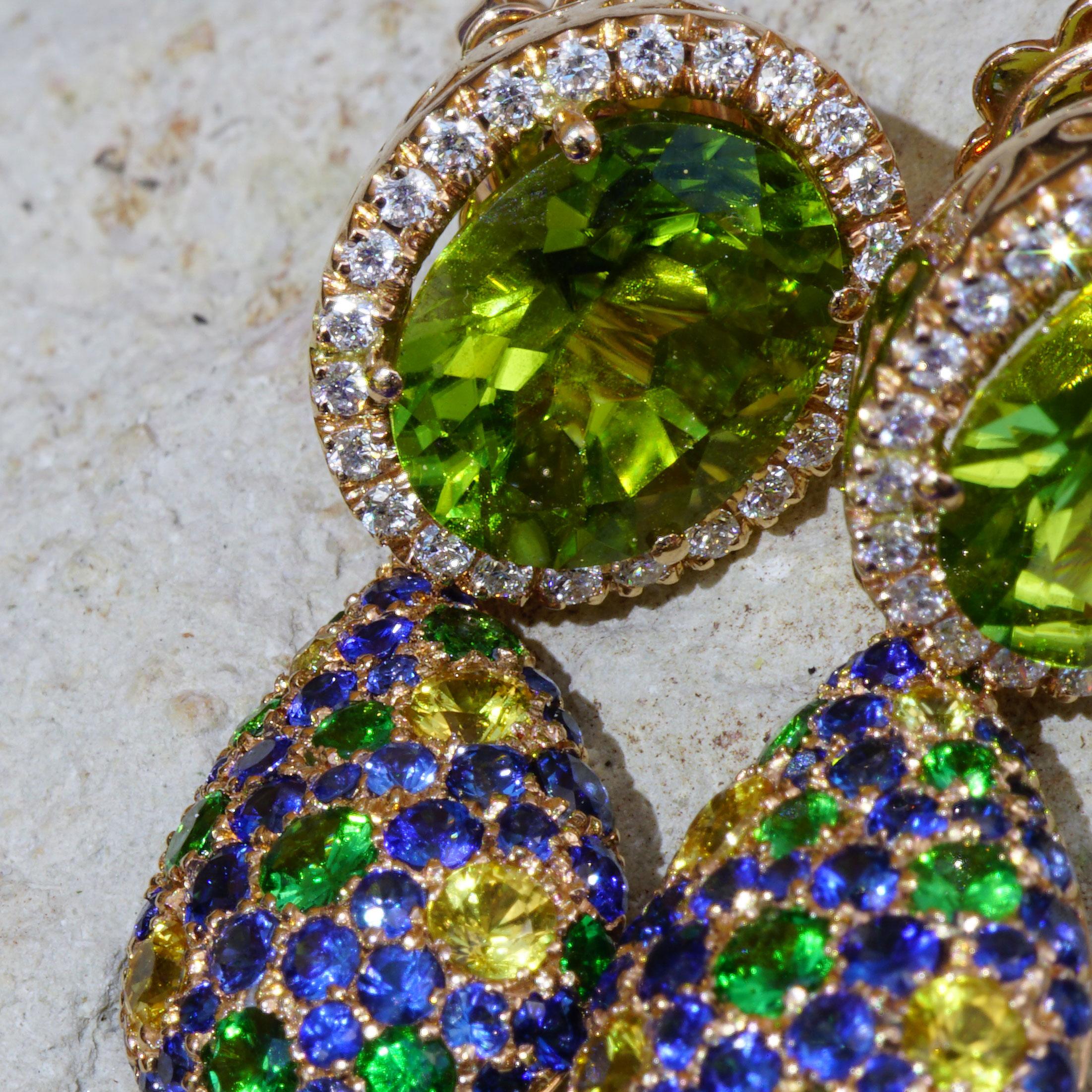 Modern Peridot Saphire Diamond Earrings 7.50 ct 0.36 TW VS AAA+ Most Beautiful Color For Sale