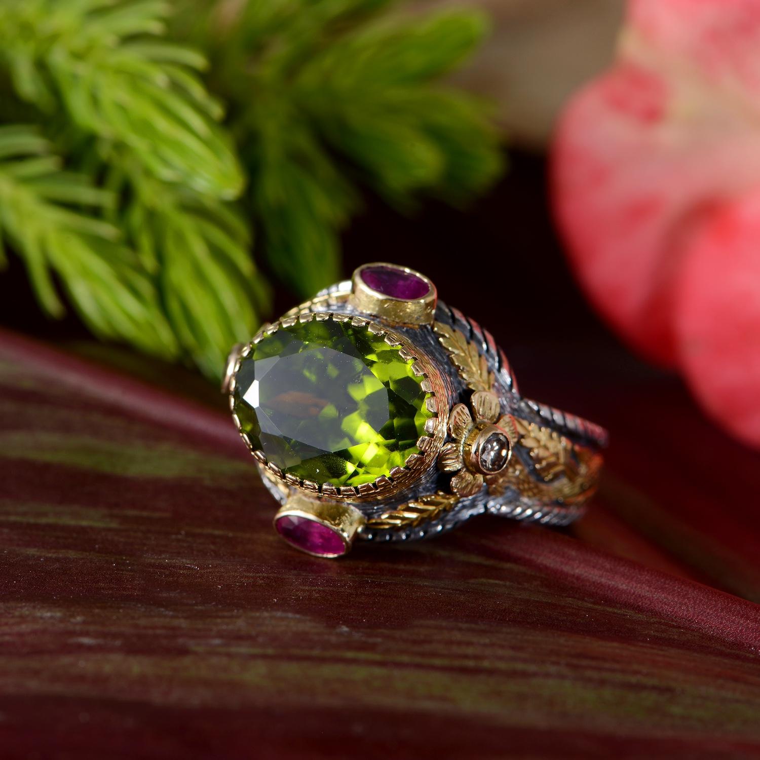 Peridoto Zafiro DIamante 18k Oro Plata Anillo de Cóctel Corte cojín en venta