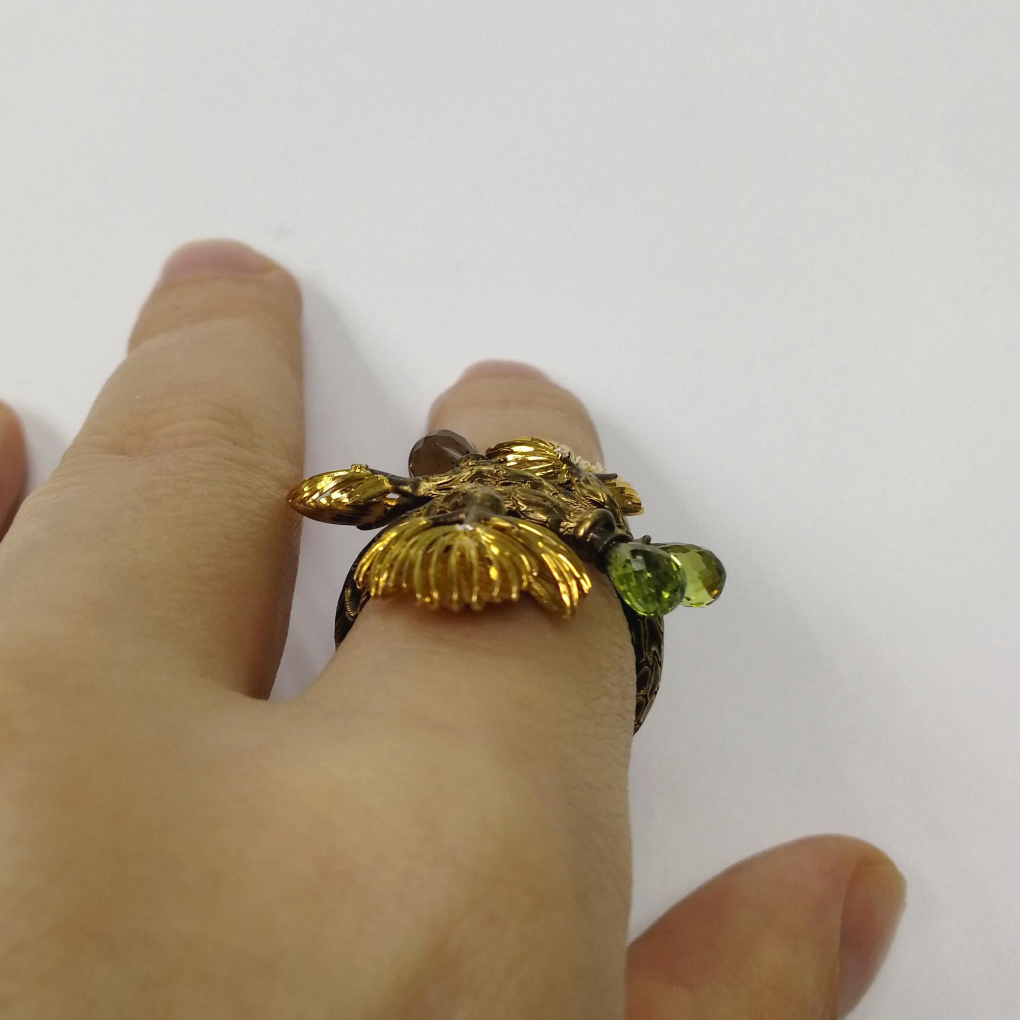 Women's Peridot Smoky Quartz Diamonds 18 Karat Yellow Gold Pine Ring For Sale