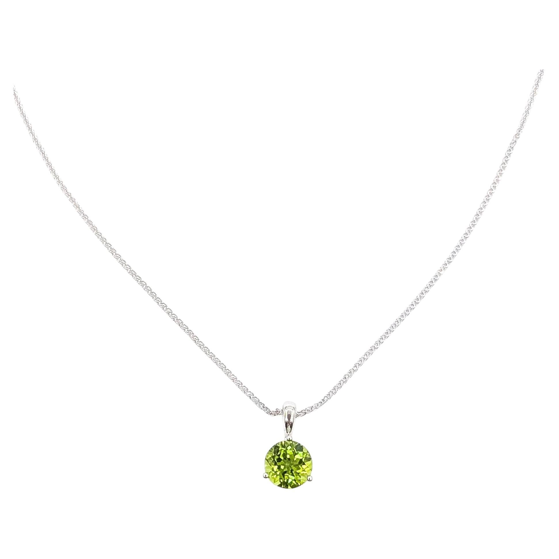 Peridot Solitaire Pendant Necklace in 14k White Gold