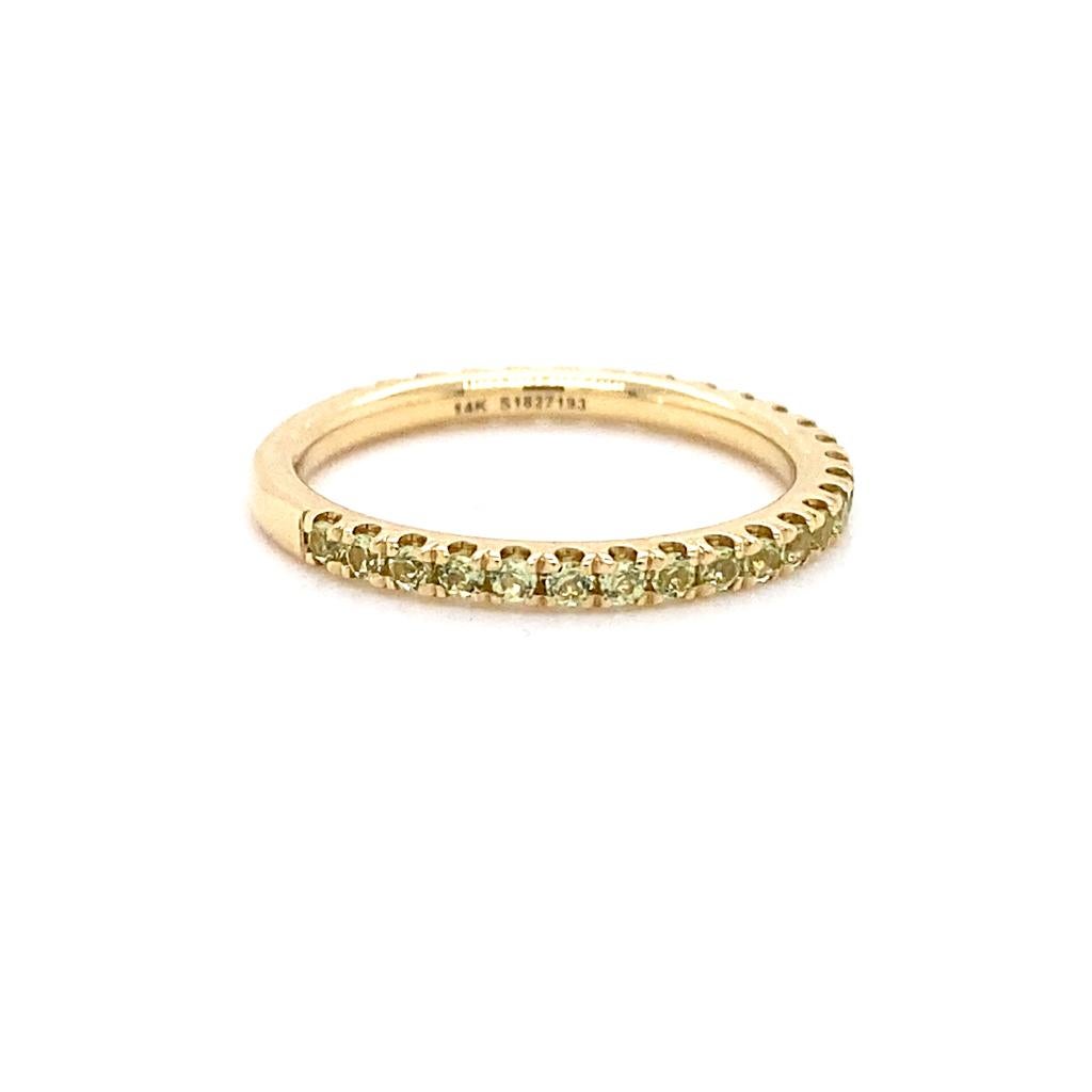 De las mujeres Peridoto Apilable 2mm Oro 14K Agosto 3/4 Alrededor Pila de Boda LR50889 en venta