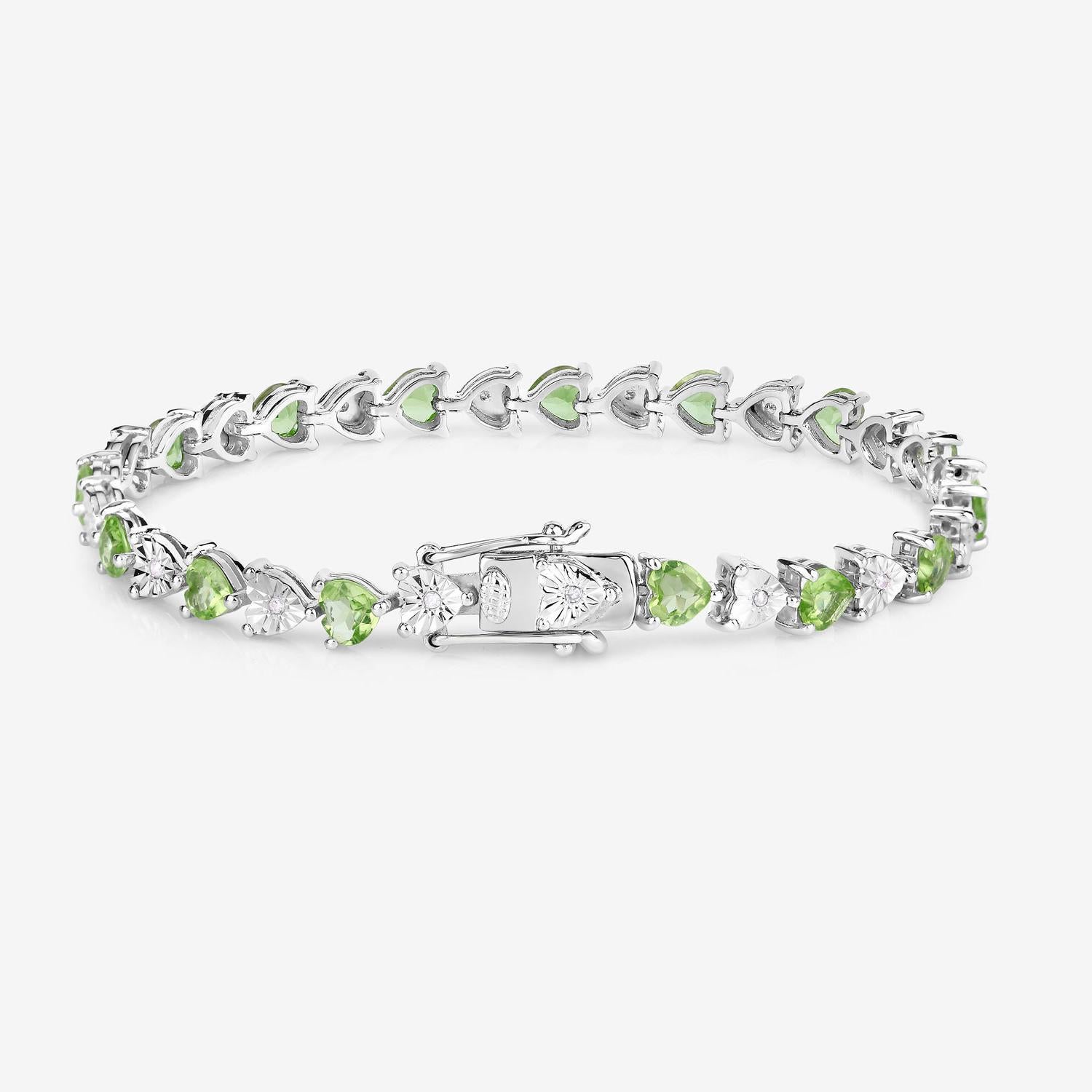 Pulsera de peridoto Diamantes blancos 6,7 quilates Plata de ley rodiada en Excelente estado para la venta en Punta Gorda, FL