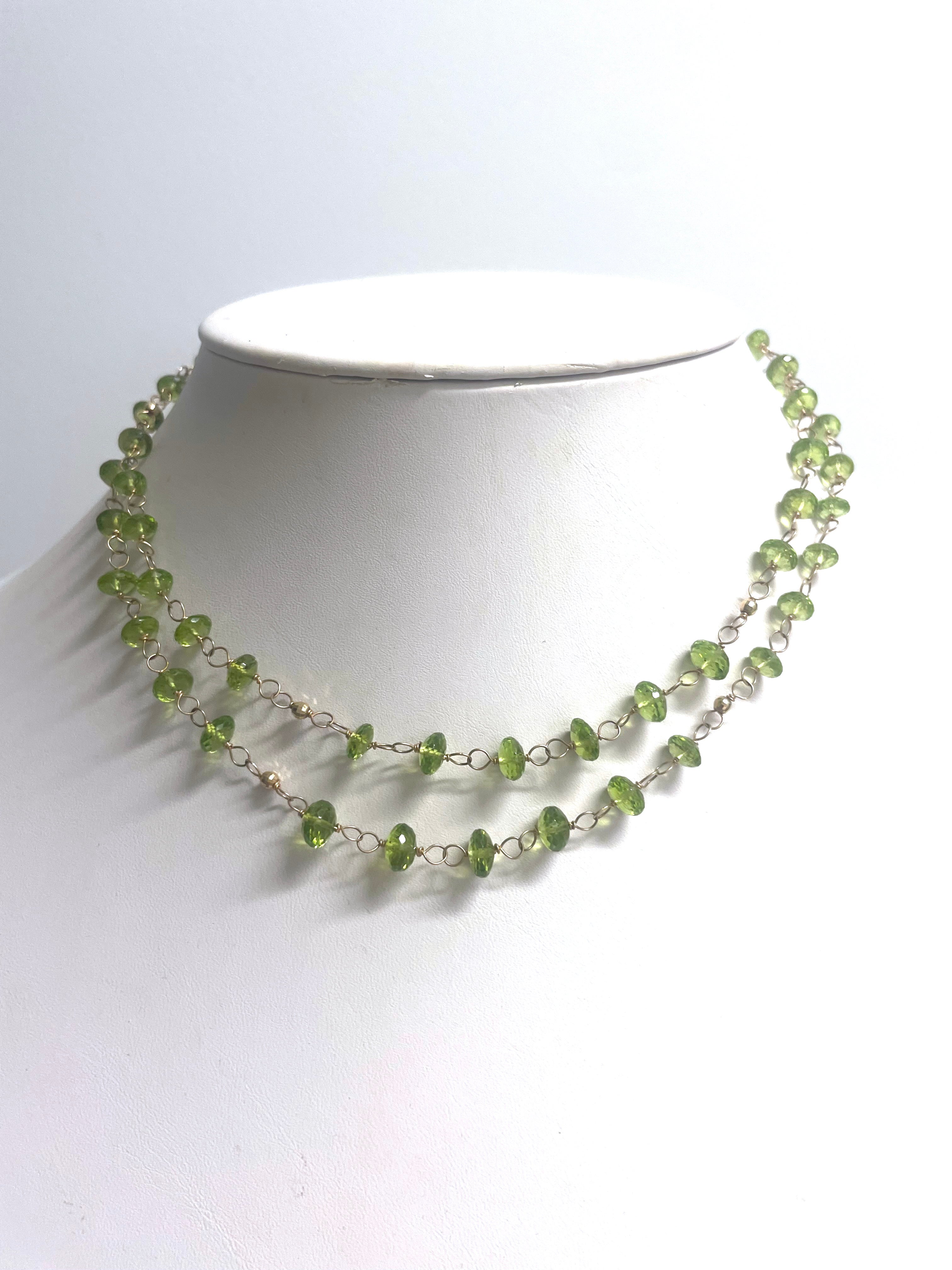 Peridot mit 14 Karat Golddraht umwickelter Paradizia-Halskette im Angebot 6