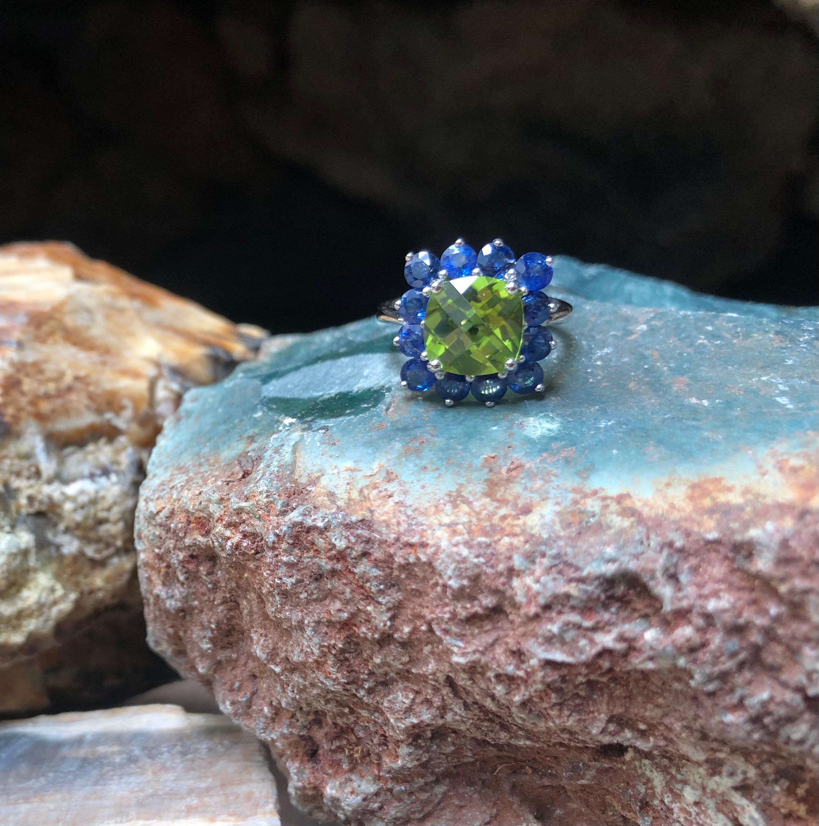 Peridot with Blue Sapphire Ring set in 18 Karat White Gold Settings 11