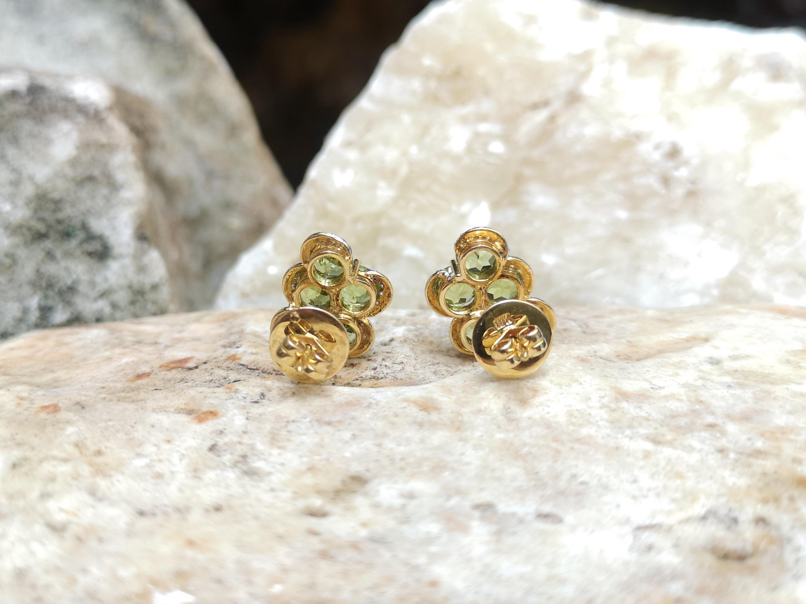 Peridot with Diamond Earrings Set in 18 Karat Gold Settings For Sale 3
