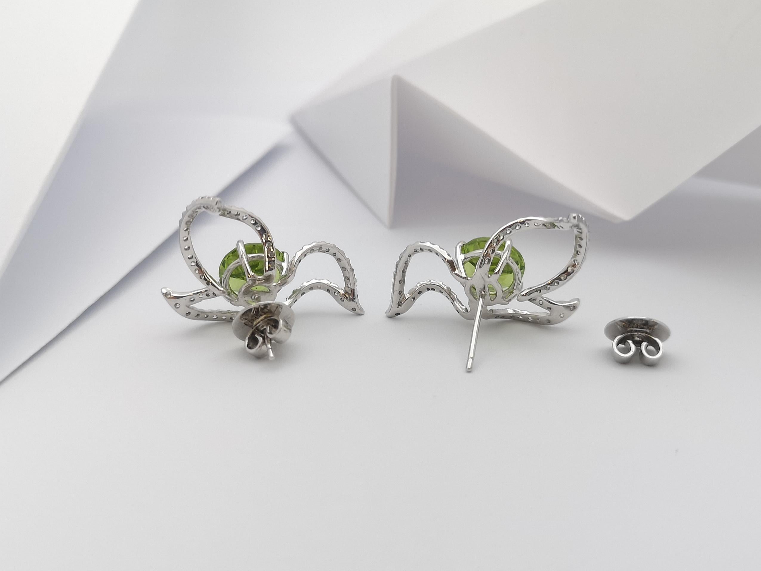 Peridot with Diamond Earrings Set in 18 Karat White Gold Settings For Sale 4