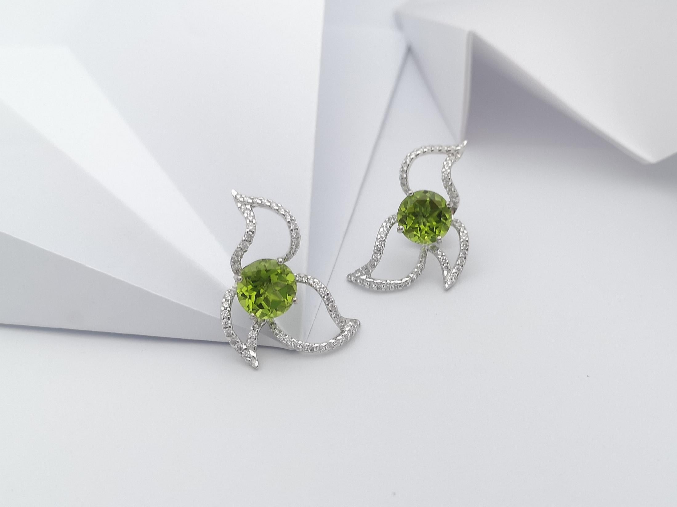 Peridot with Diamond Earrings Set in 18 Karat White Gold Settings For Sale 2