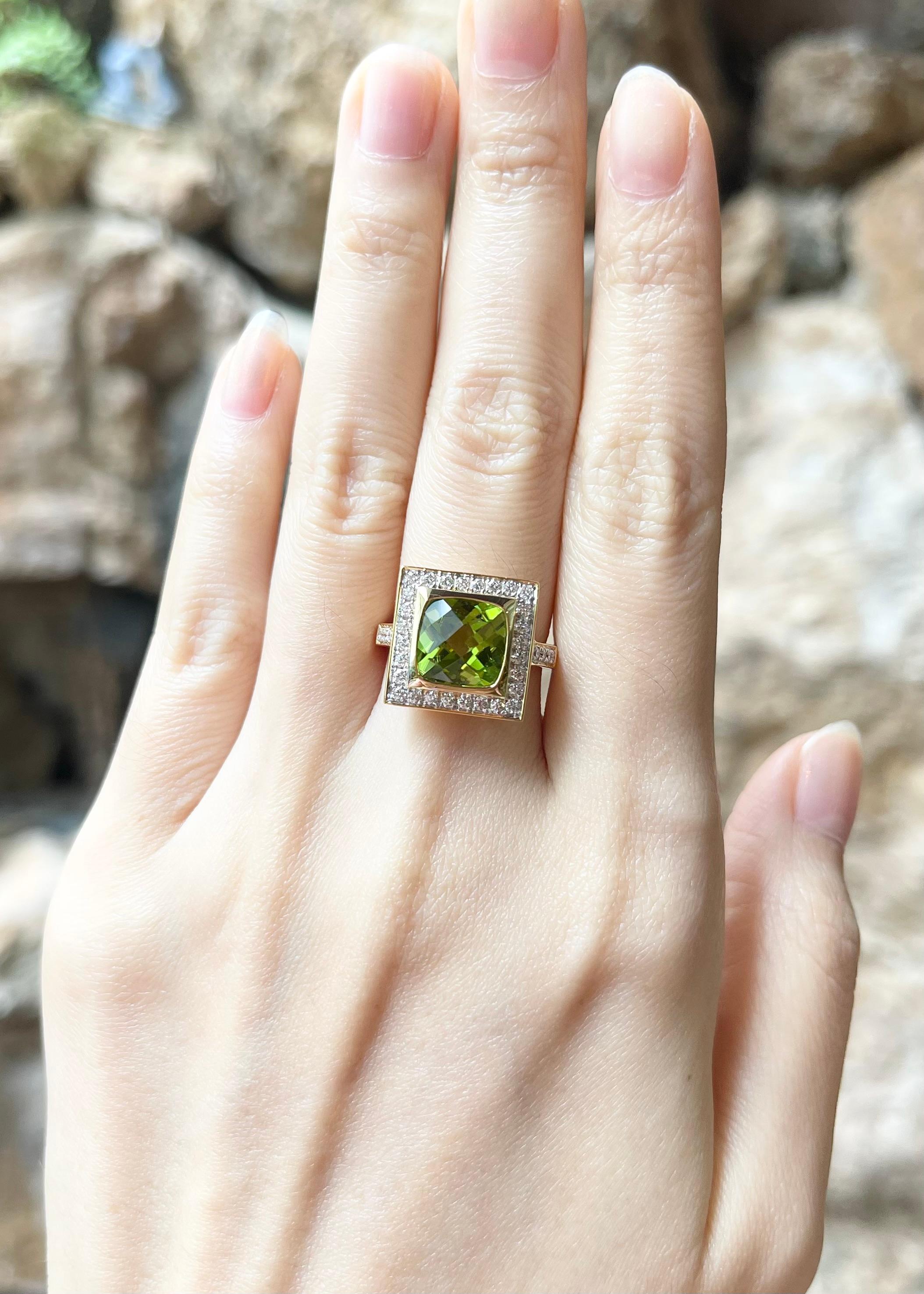 Peridot 3,15 Karat mit Diamant 0,45 Karat Ring in 14K Gold gefasst

Breite:  1,4 cm 
Länge: 1.4 cm
Ringgröße: 51
Gesamtgewicht: 7,97 Gramm

