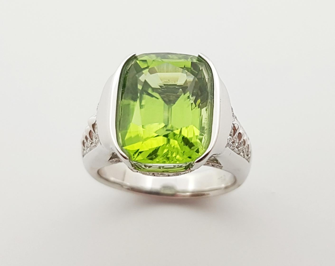 Ring mit Peridot und Diamant in 18 Karat Weißgoldfassung im Angebot 6