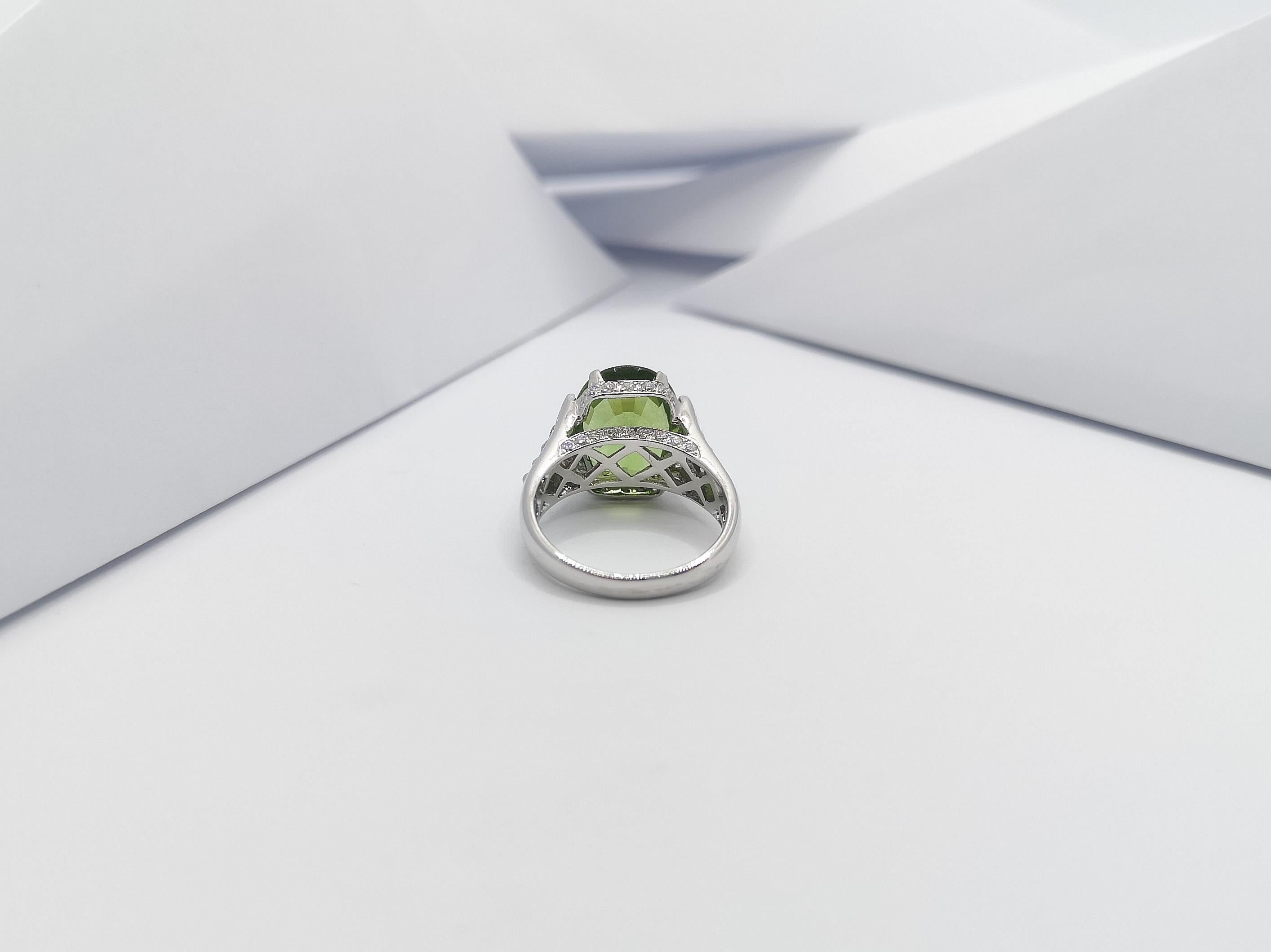 Ring mit Peridot und Diamant in 18 Karat Weißgoldfassung im Angebot 8