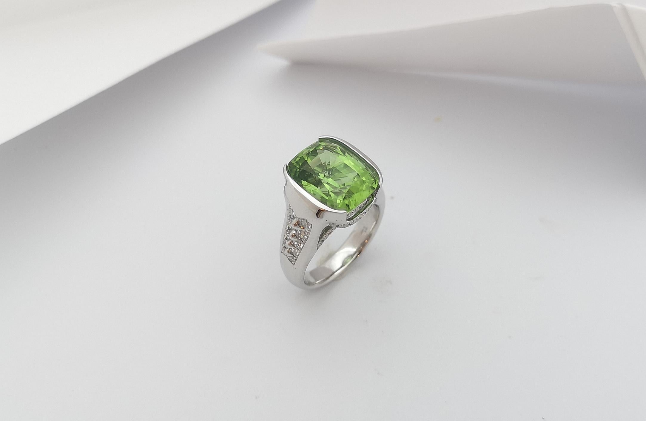 Ring mit Peridot und Diamant in 18 Karat Weißgoldfassung im Angebot 11