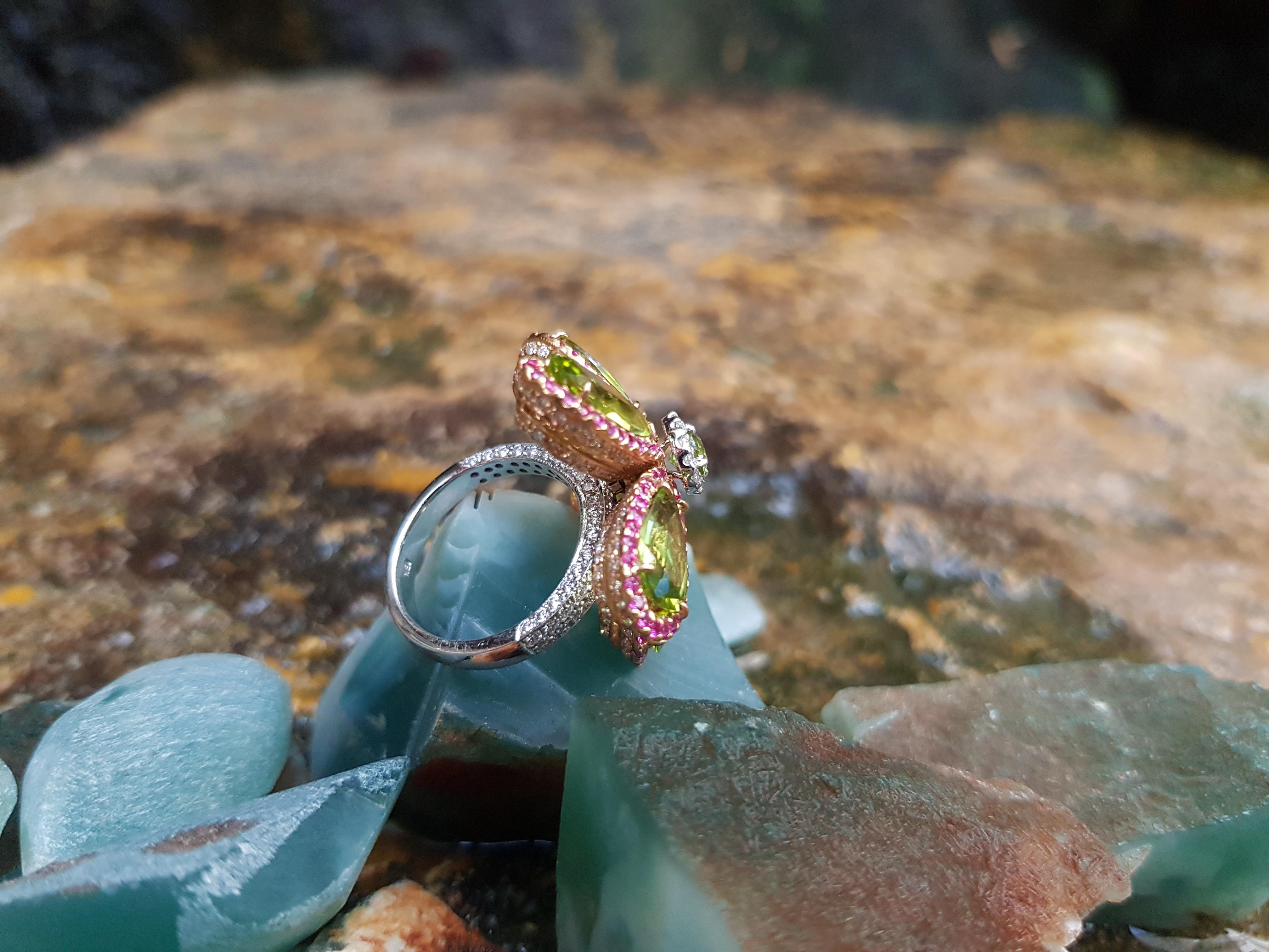 Peridot with Pink Sapphire and Diamond Flower Rings Set in 18 Karat White Gold For Sale 3