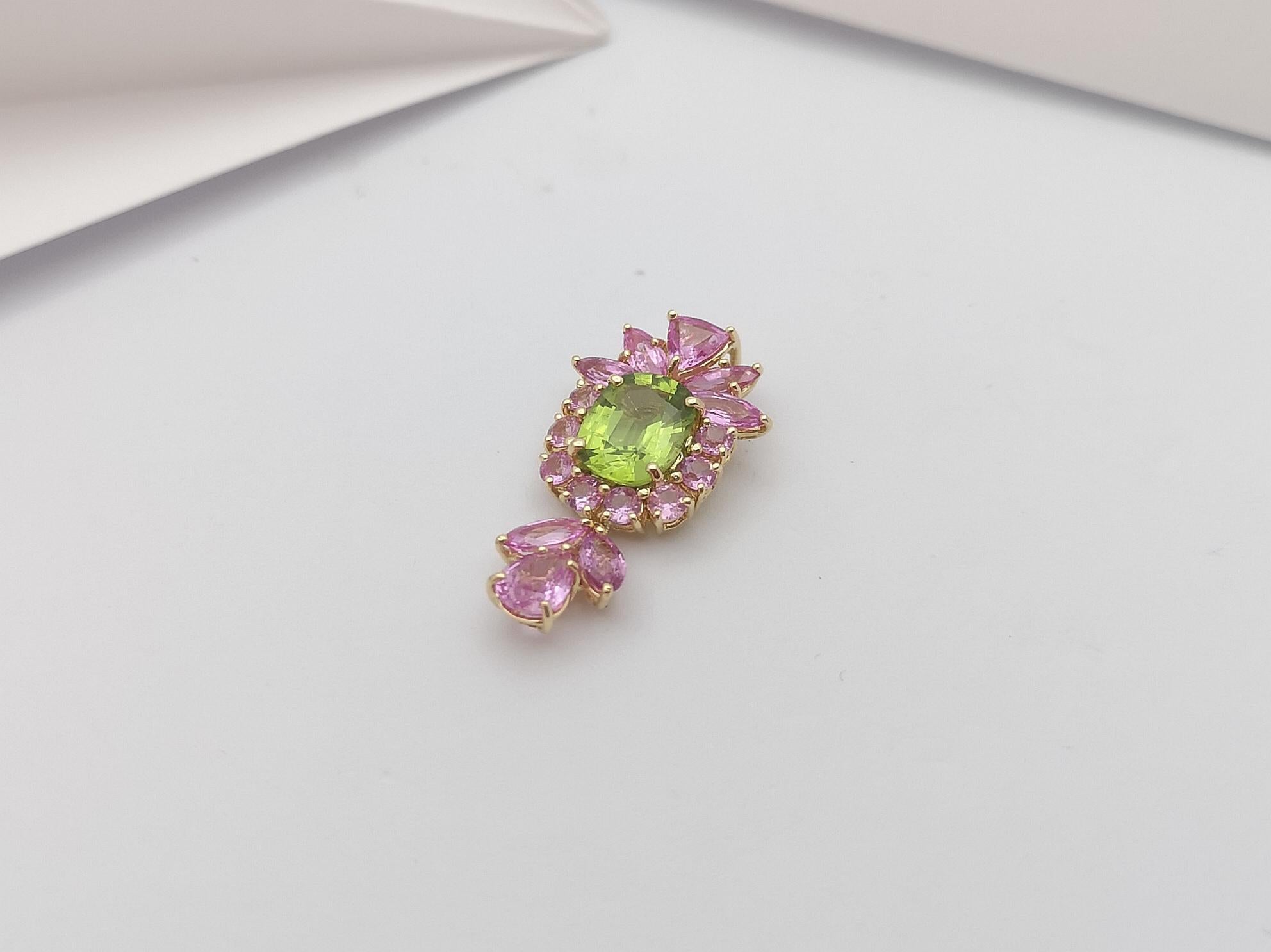Women's Peridot with Pink Sapphire Pendant Set in 18 Karat Gold Settings For Sale