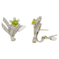 Peridot mit rundem und Marquise-Diamant-Blumen-Ohrringen aus Platin
