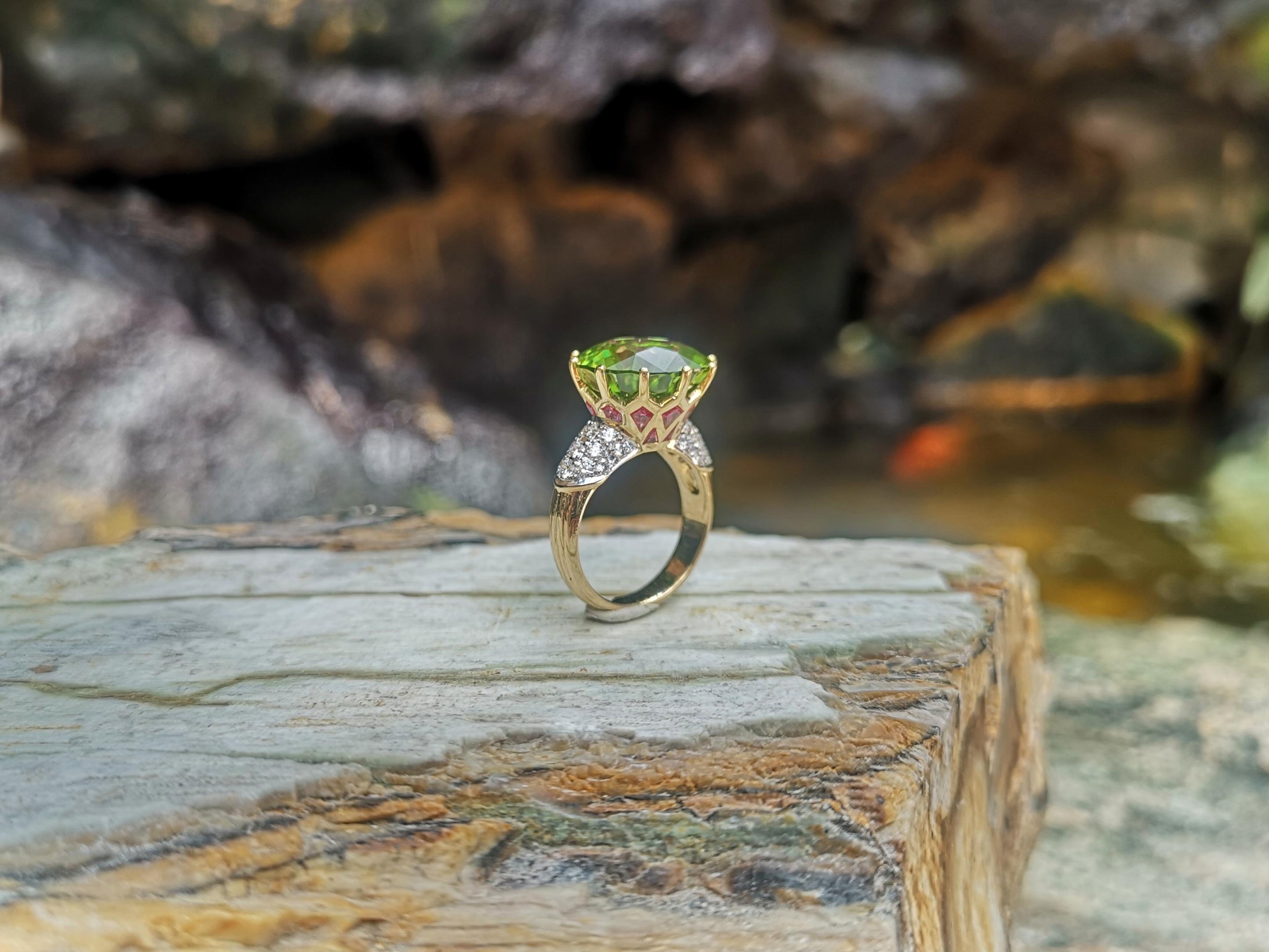 Peridot with Ruby and Diamond Ring Set in 18 Karat Gold Settings 7
