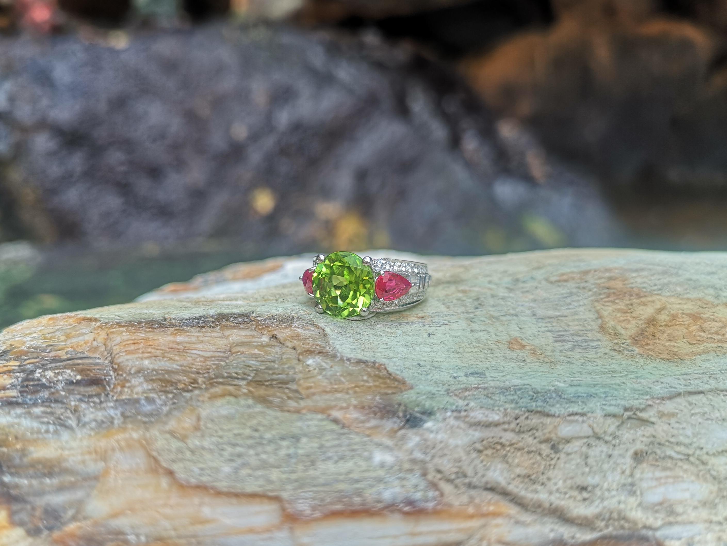 Peridot with Ruby and Diamond Ring Set in 18 Karat White Gold Settings For Sale 2