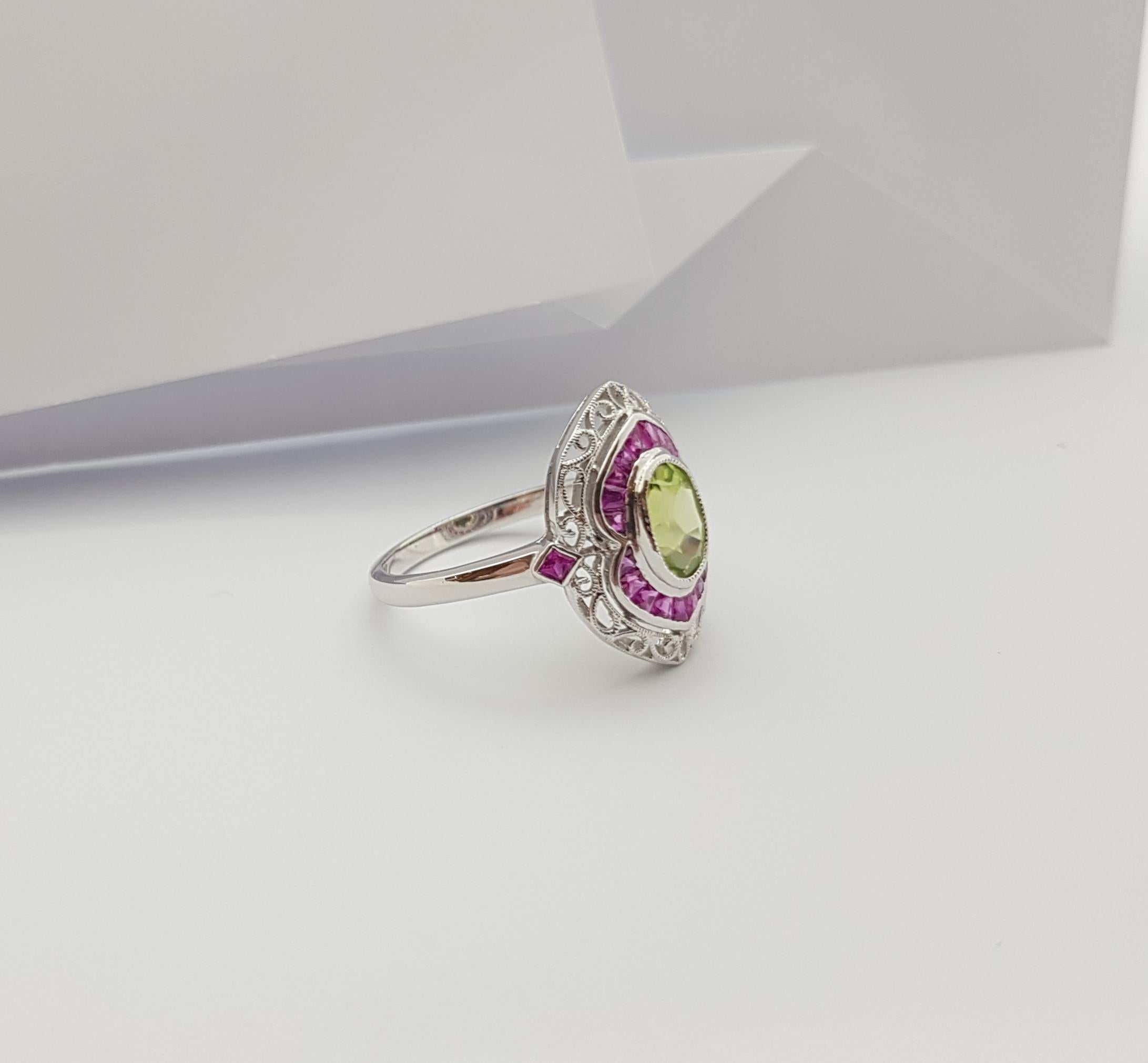 Peridot with Ruby Ring Set in 18 Karat White Gold Settings For Sale 2