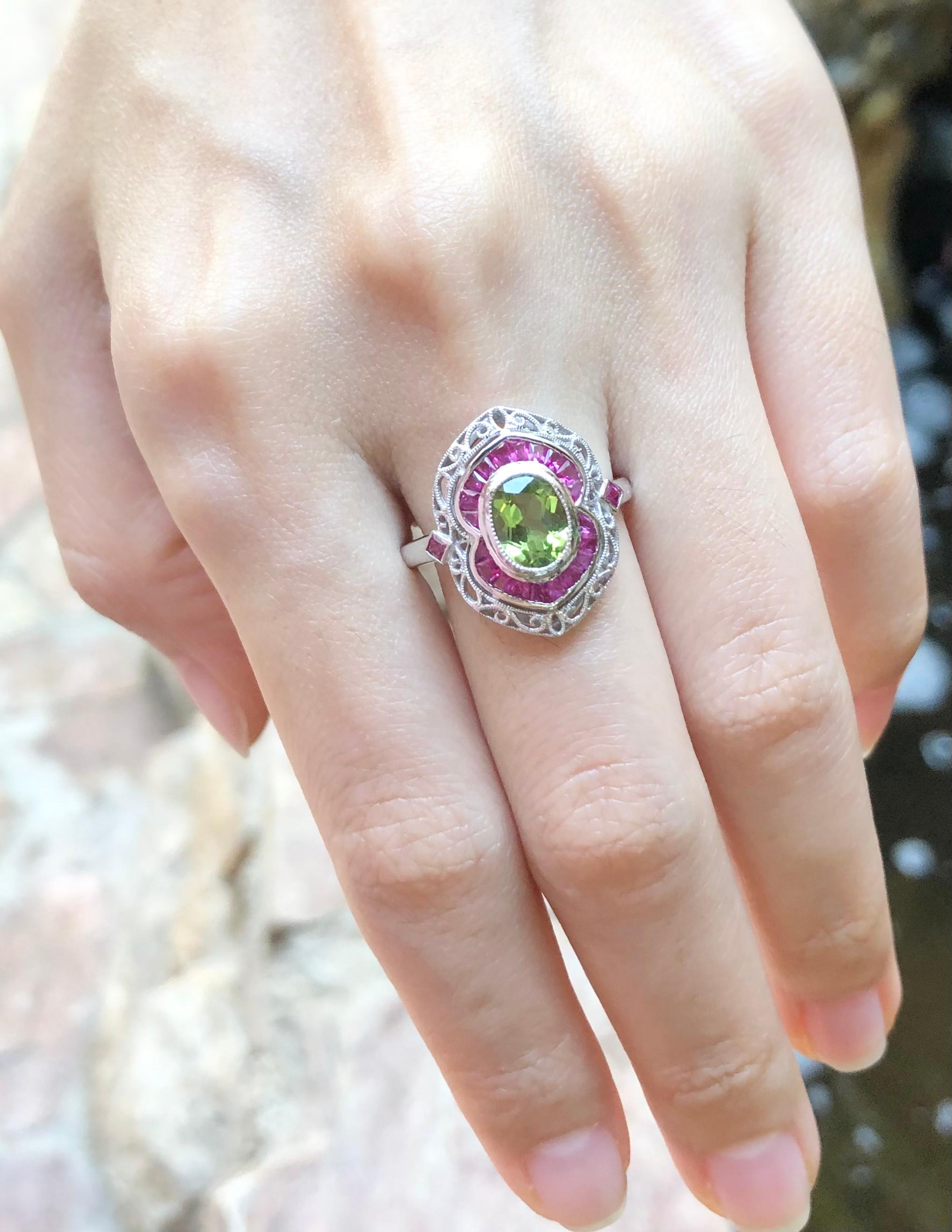Mixed Cut Peridot with Ruby Ring Set in 18 Karat White Gold Settings For Sale
