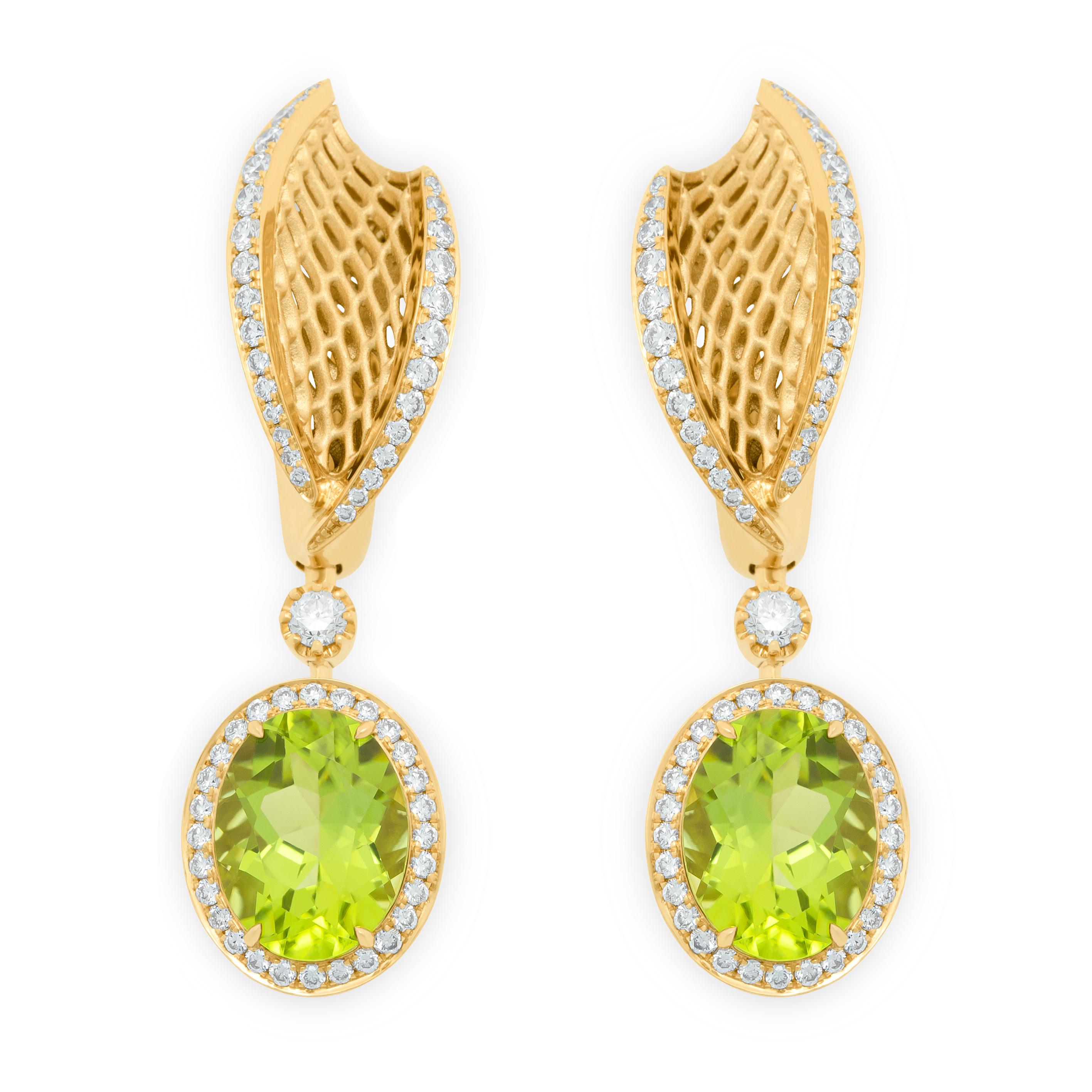 Contemporary Peridots Diamonds 18 Karat Yellow Gold New Classic Suite For Sale