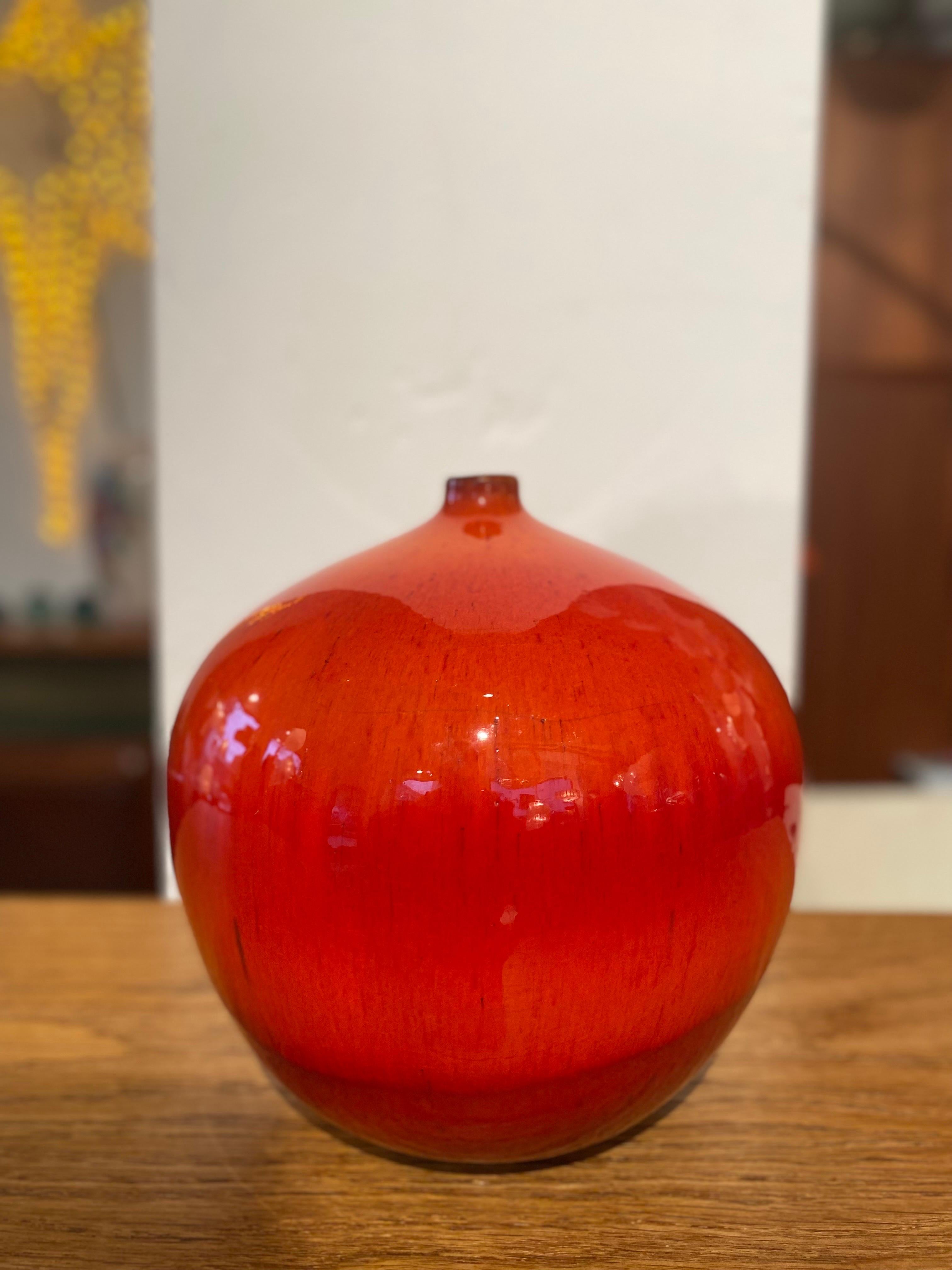 Perignem Vase Rote Glasur 1960er Jahre im Angebot 2