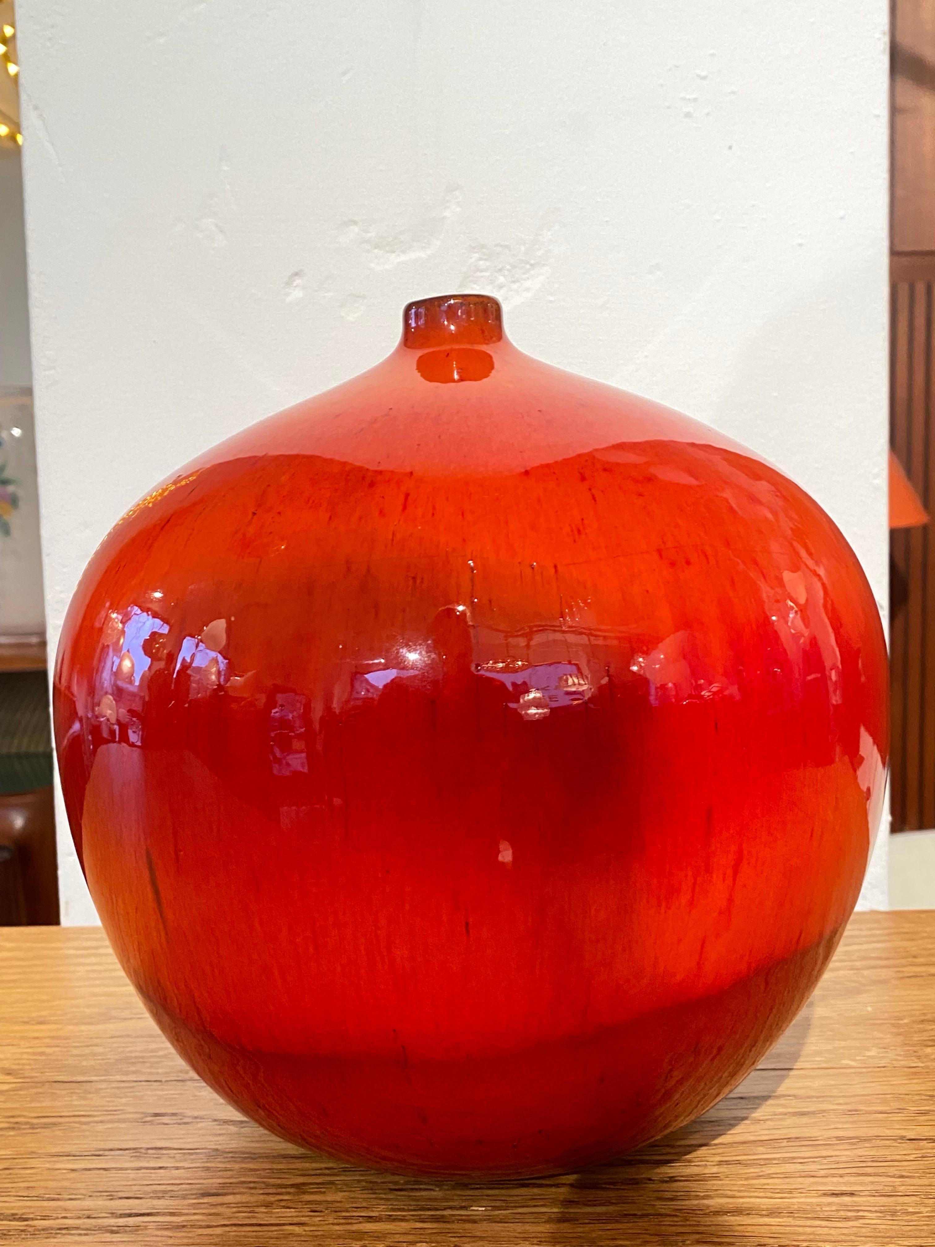 Perignem Vase Rote Glasur 1960er Jahre (Handgefertigt) im Angebot