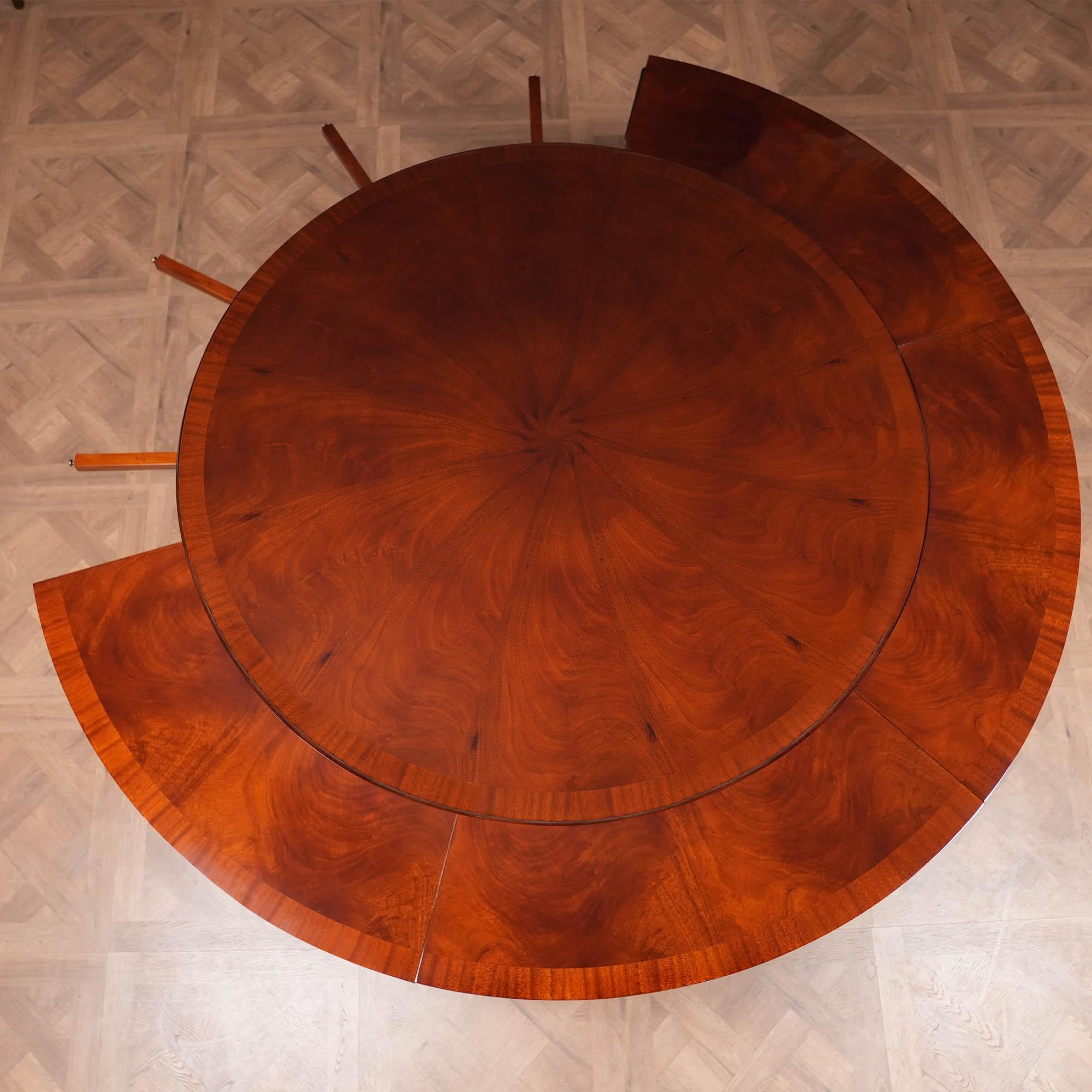 Table à manger périphérique en vente 7