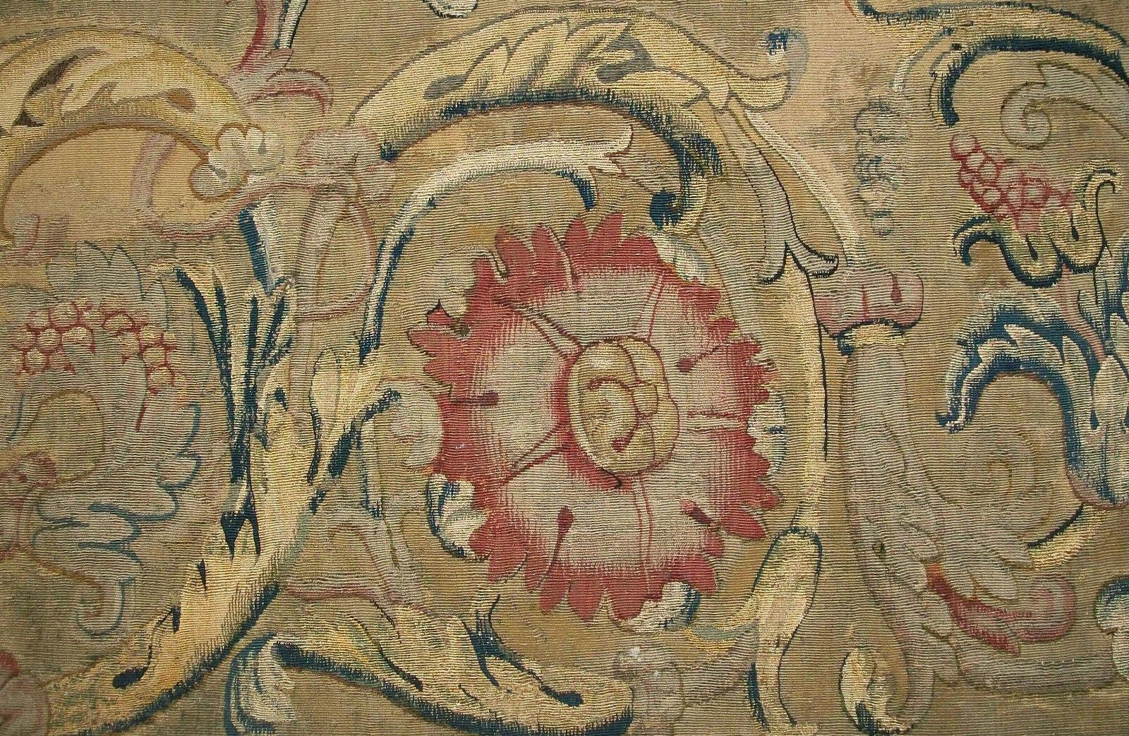 PERINODEL VAGA „Nach“, bedeutender flämischer Groteske-Wandteppich, um 1550 (Wolle) im Angebot