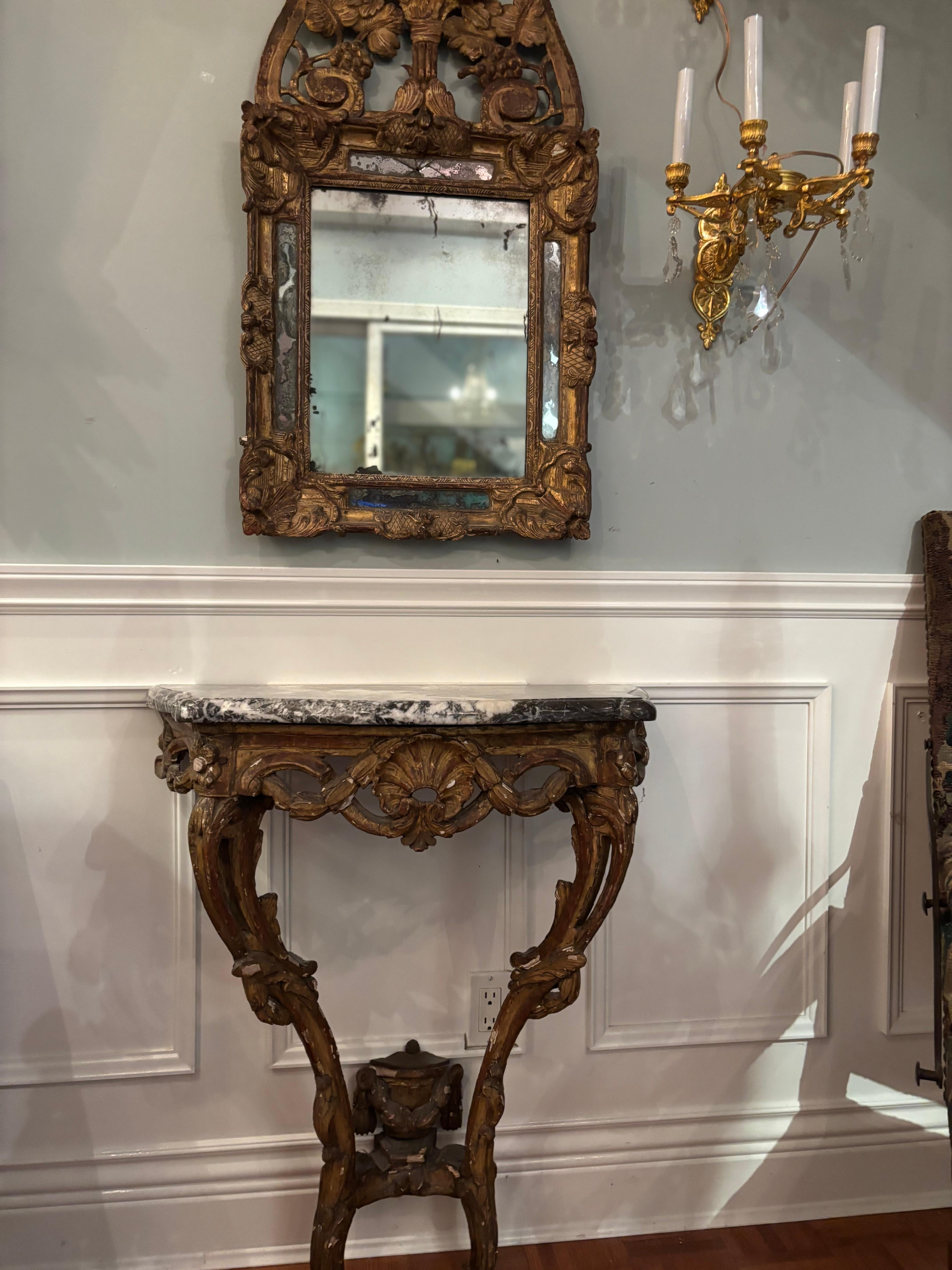 Period 18th Century Louis XV Carved Giltwood Console and Mirror For Sale 9