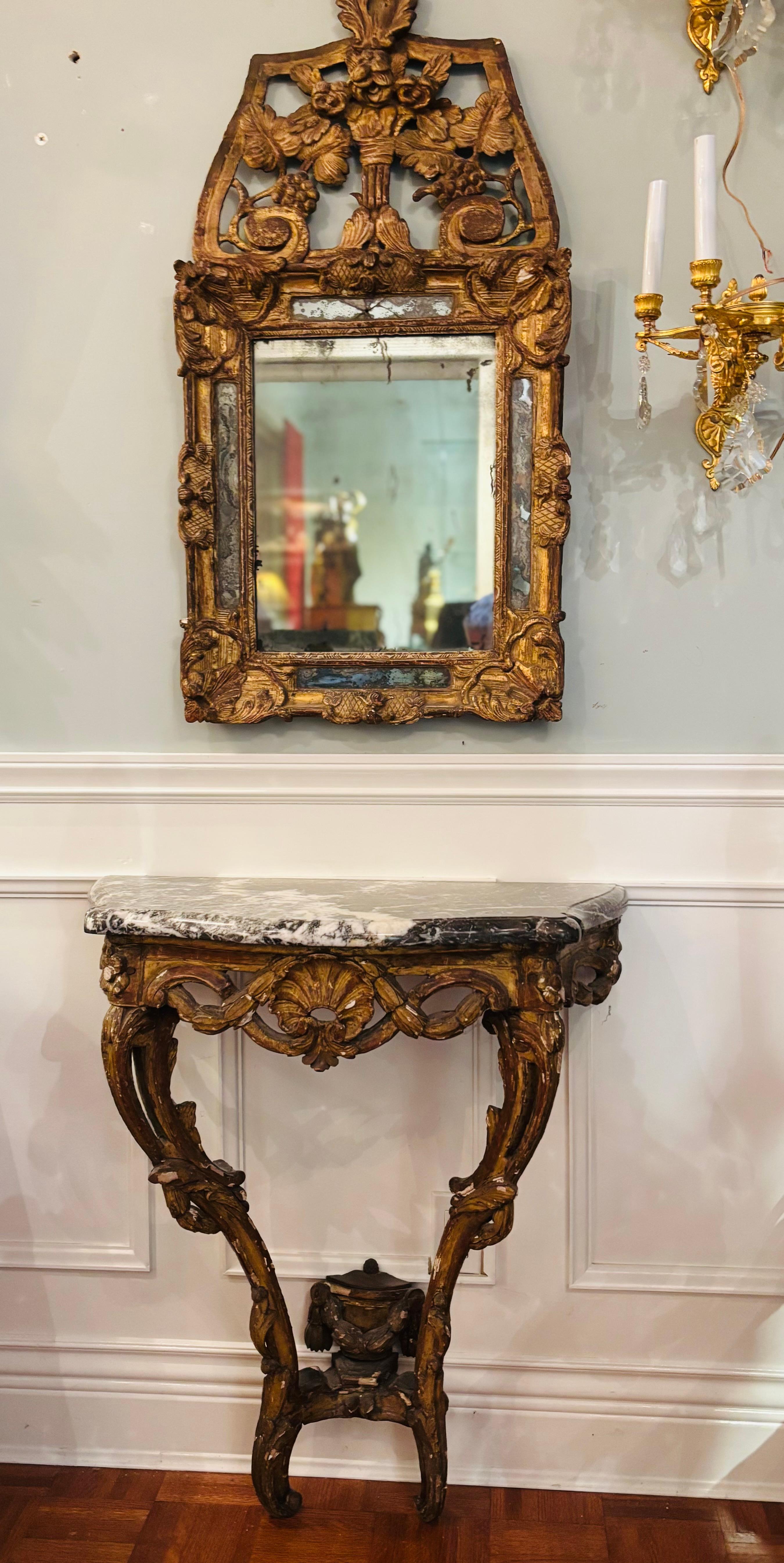 Period 18th Century Louis XV Carved Giltwood Console and Mirror For Sale 10
