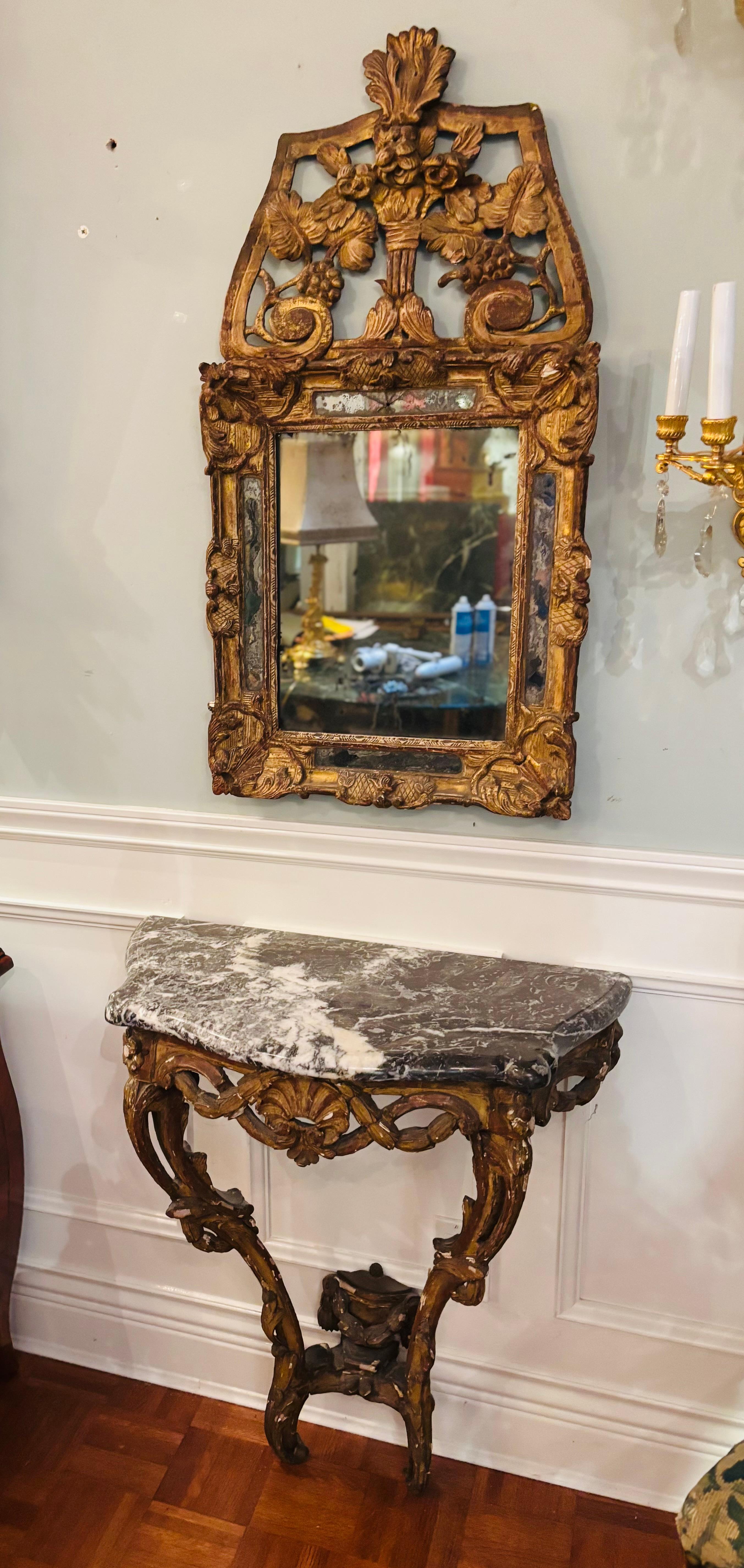 Period 18th Century Louis XV Carved Giltwood Console and Mirror For Sale 11