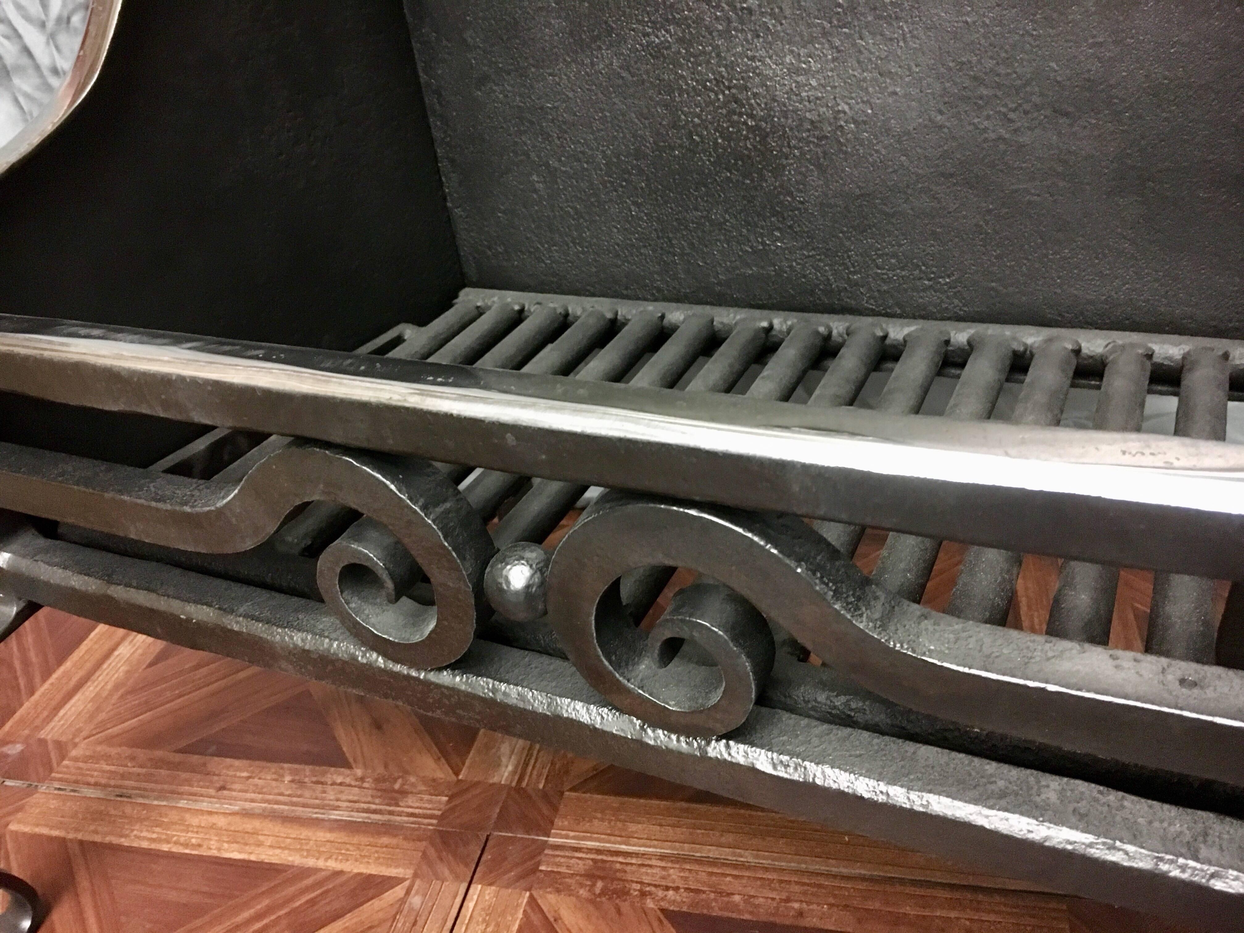 Period 20th Century Wrought Iron Fire Basket Grate For Sale 1