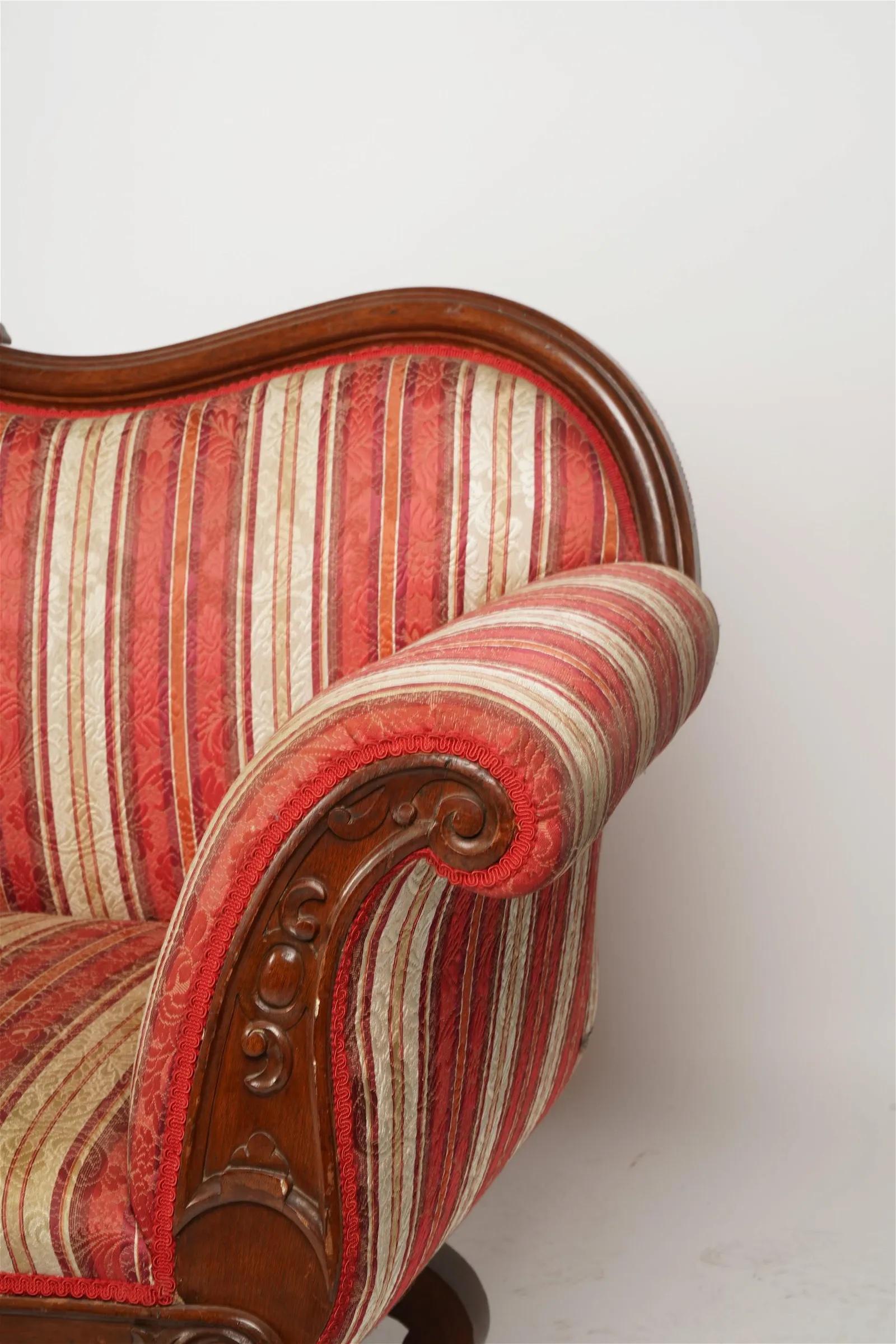 Period Antique American Victorian Rococo Revival Carved Walnut Sofa Circa 1850 For Sale 4