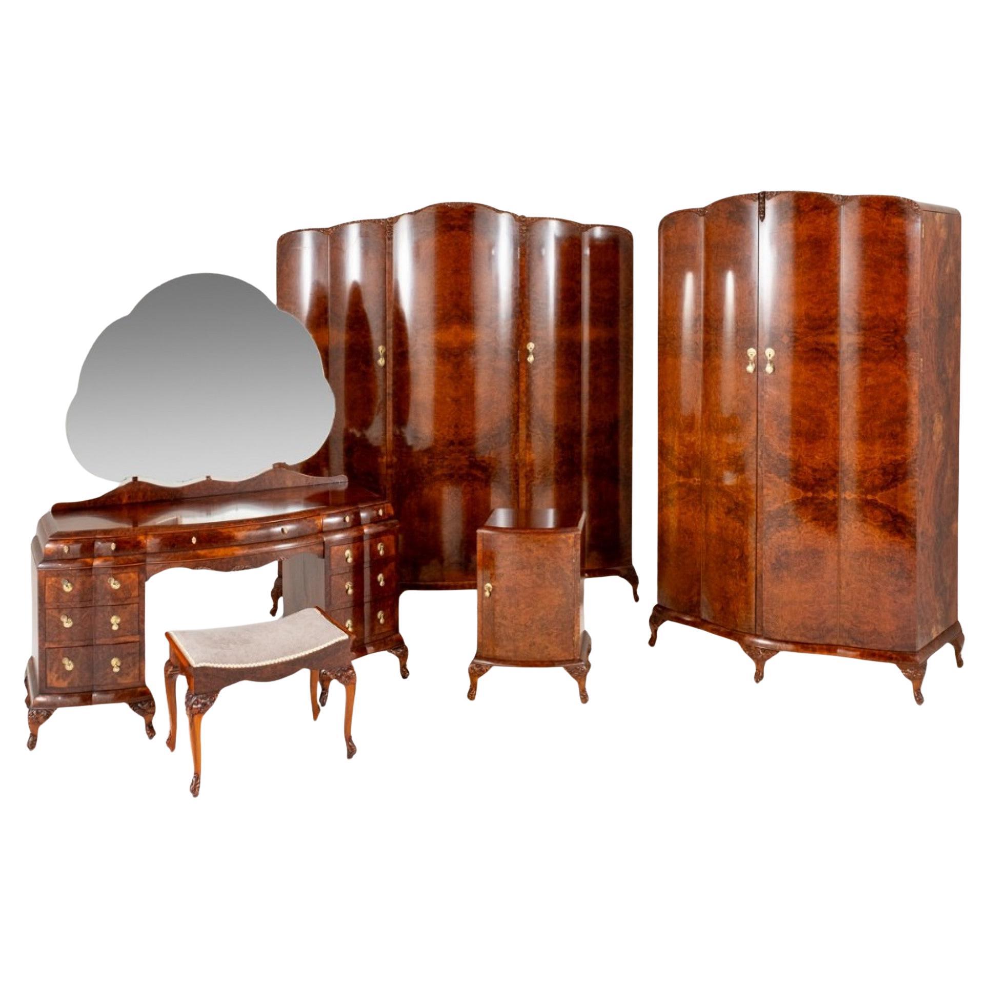 Chambre à coucher d'époque Art Deco Suite Vestiaire Armoire Tabouret Lit