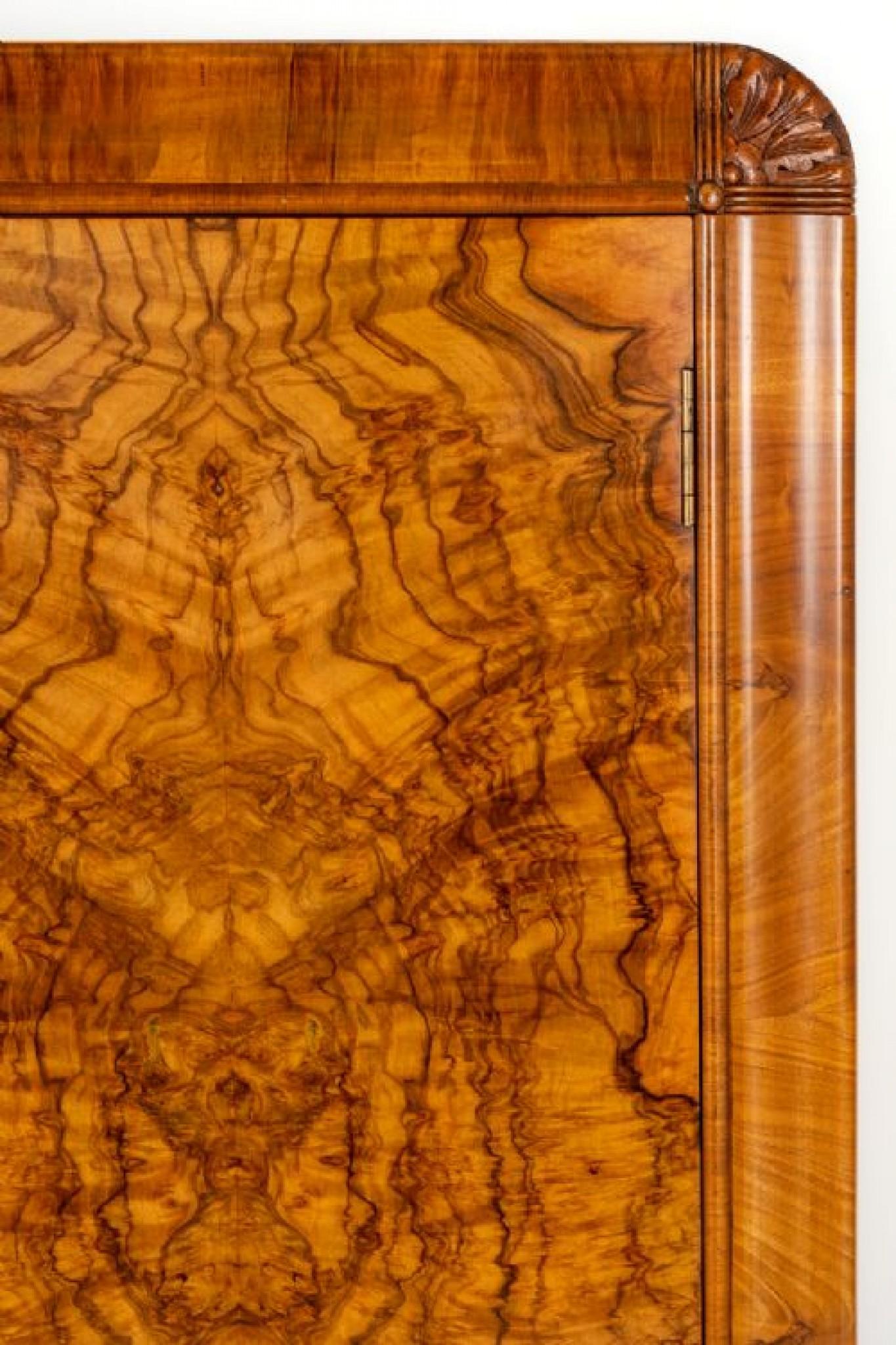 Armoire Art Déco d'époque en ronce de noyer des années 1930 en vente 5