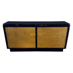Schwarz lackierter Art-Déco-Schrank mit Blattgoldtüren