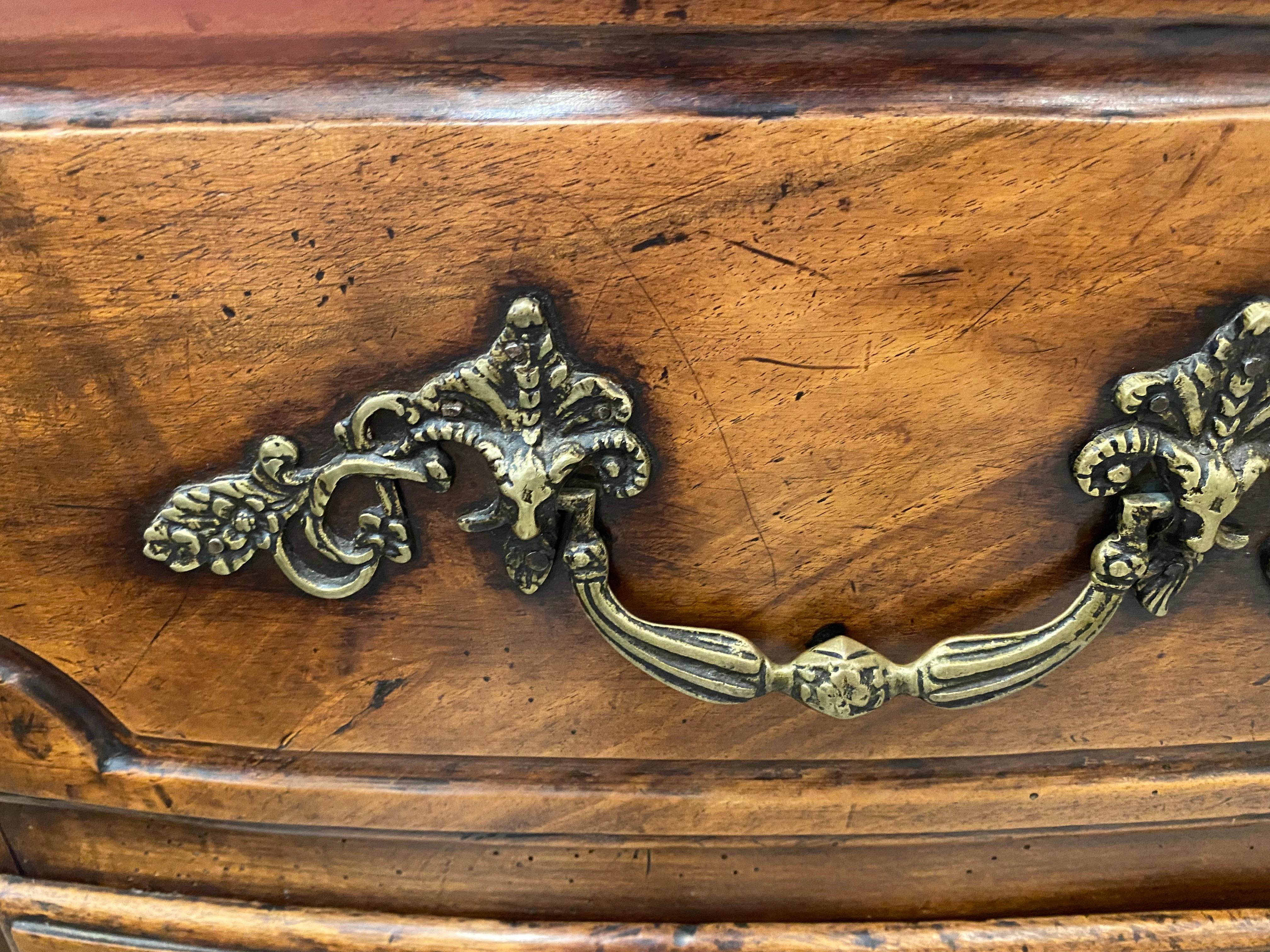 Period chest of drawers 
Late 18th century 
Solid walnut
Original bronzes
Measures: 139 W x 65 D x 90 H 
1900 euros.