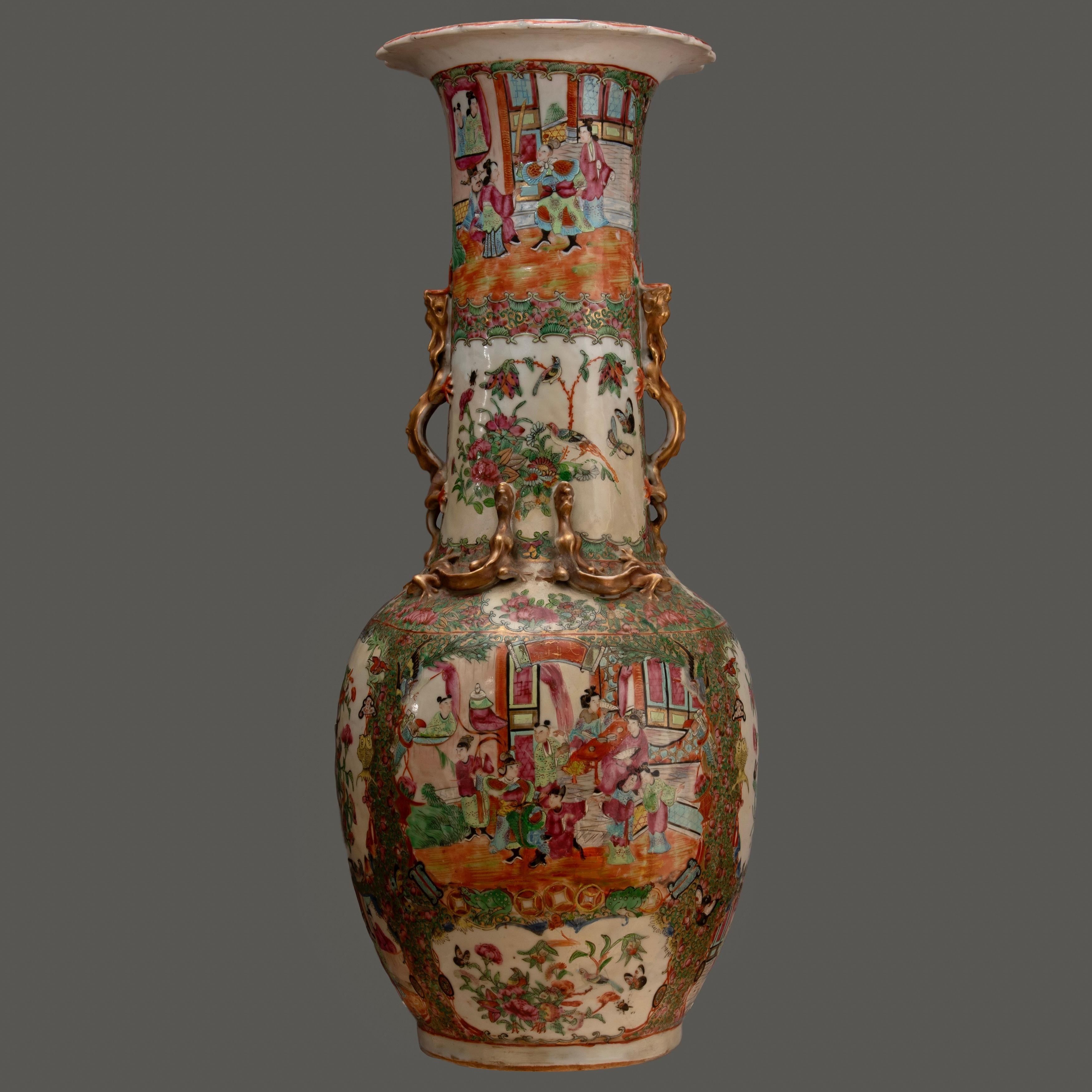 Period Chinese Canton 'Famille Rose' Porcelain Vase 3