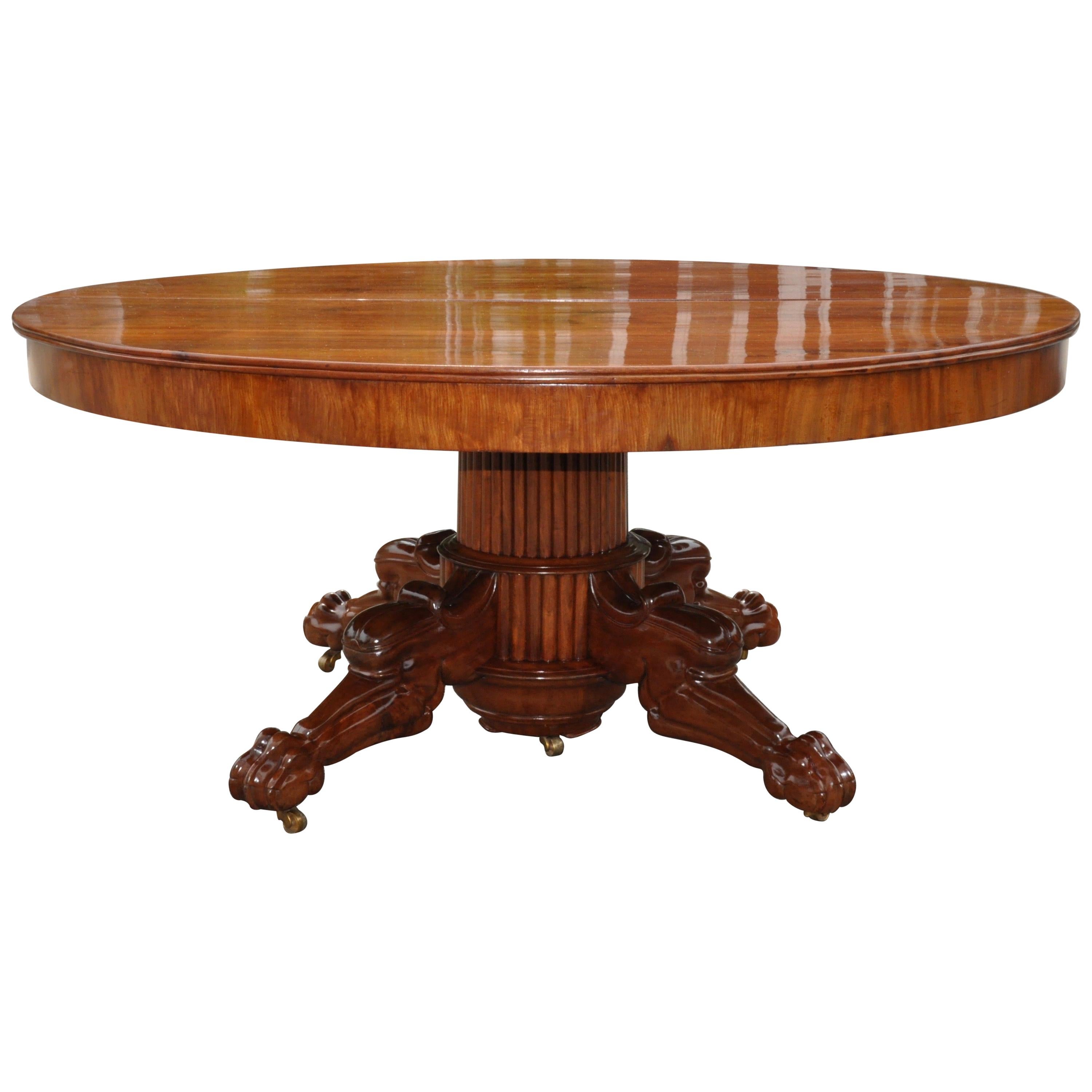 Period Early 19th Century Neoclassical Walnut Round Expanding Dining Table