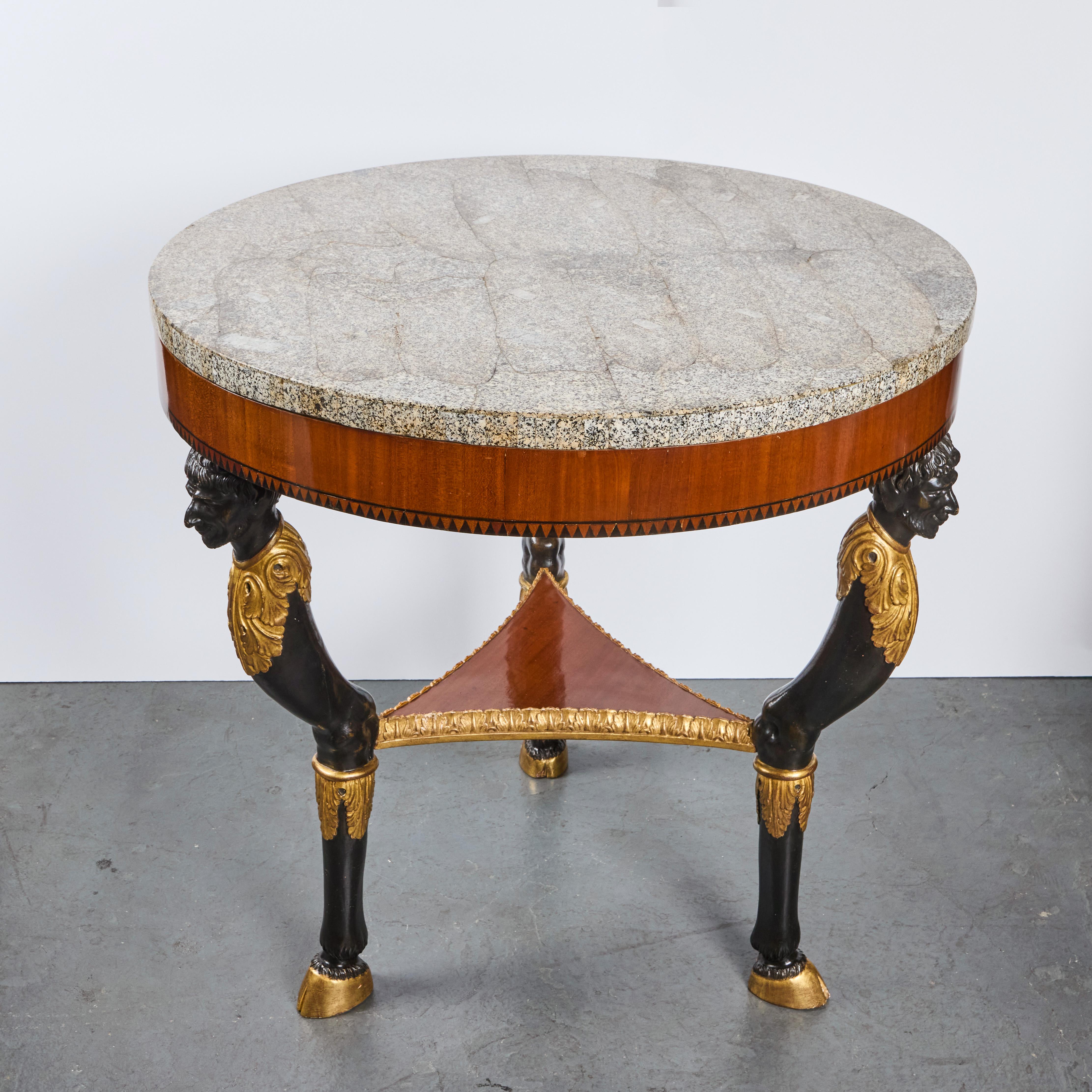 Tavolo Gueridon d'epoca Impero con piano in marmo In condizioni buone in vendita a Los Angeles, CA