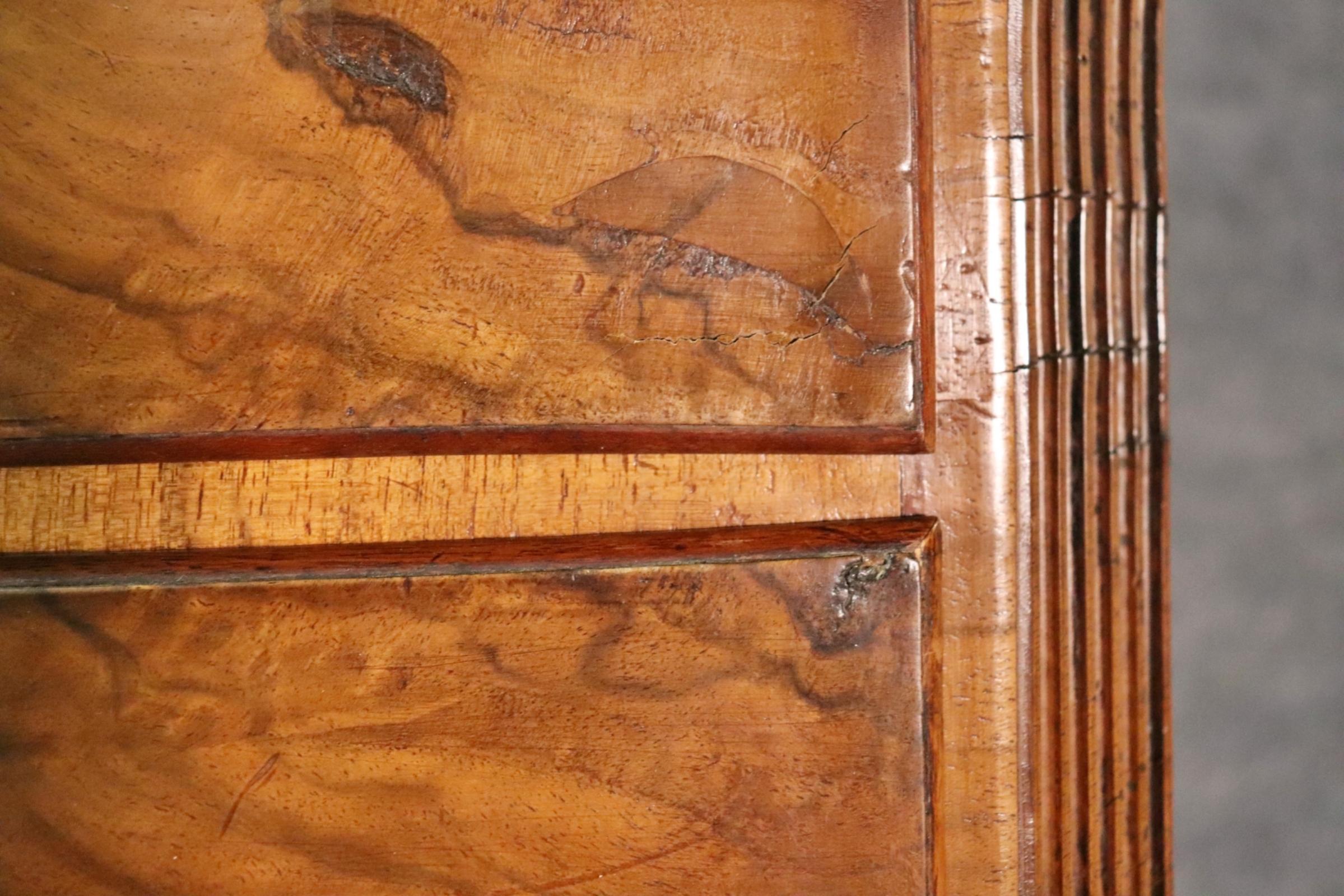Period English 1780s Georgian Burled Walnut Chest on Chest 9