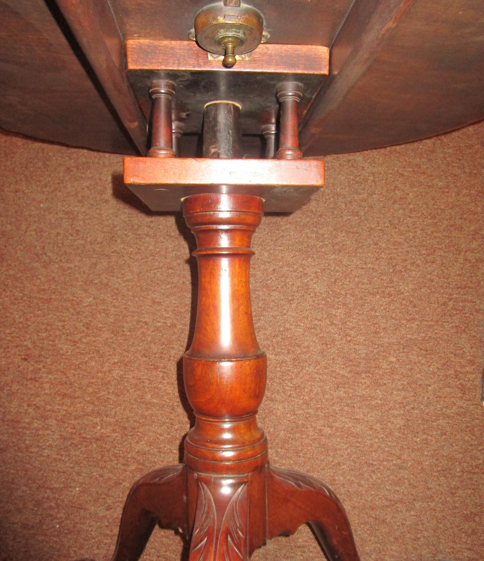 Period English Mahogany Chippendale Tilt-top Table w/ Hand Carved Piecrust Edge For Sale 3