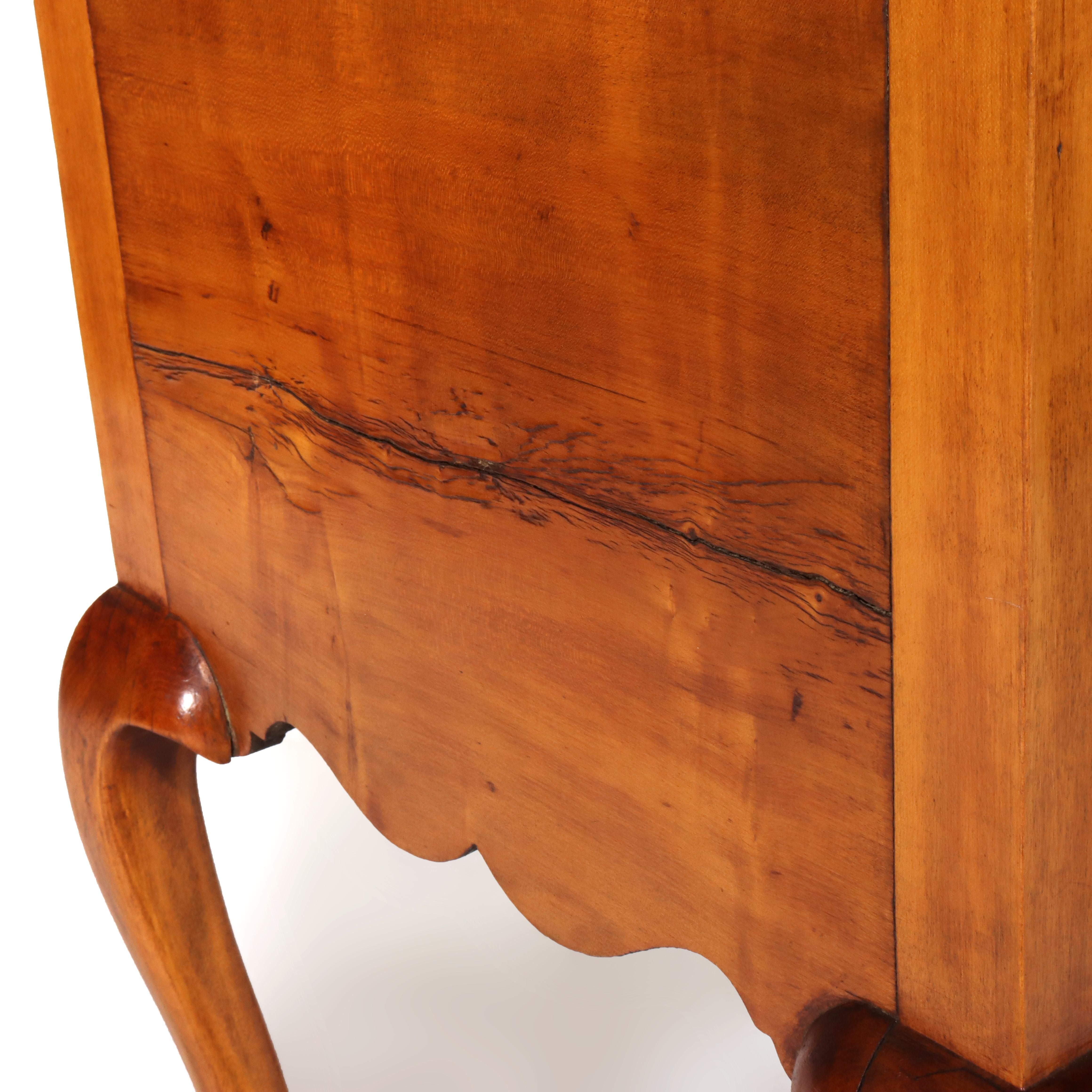 Period Federal Queen Anne Ahorn Highboy mit Rosette & Starburst-Muster C1790 im Angebot 11