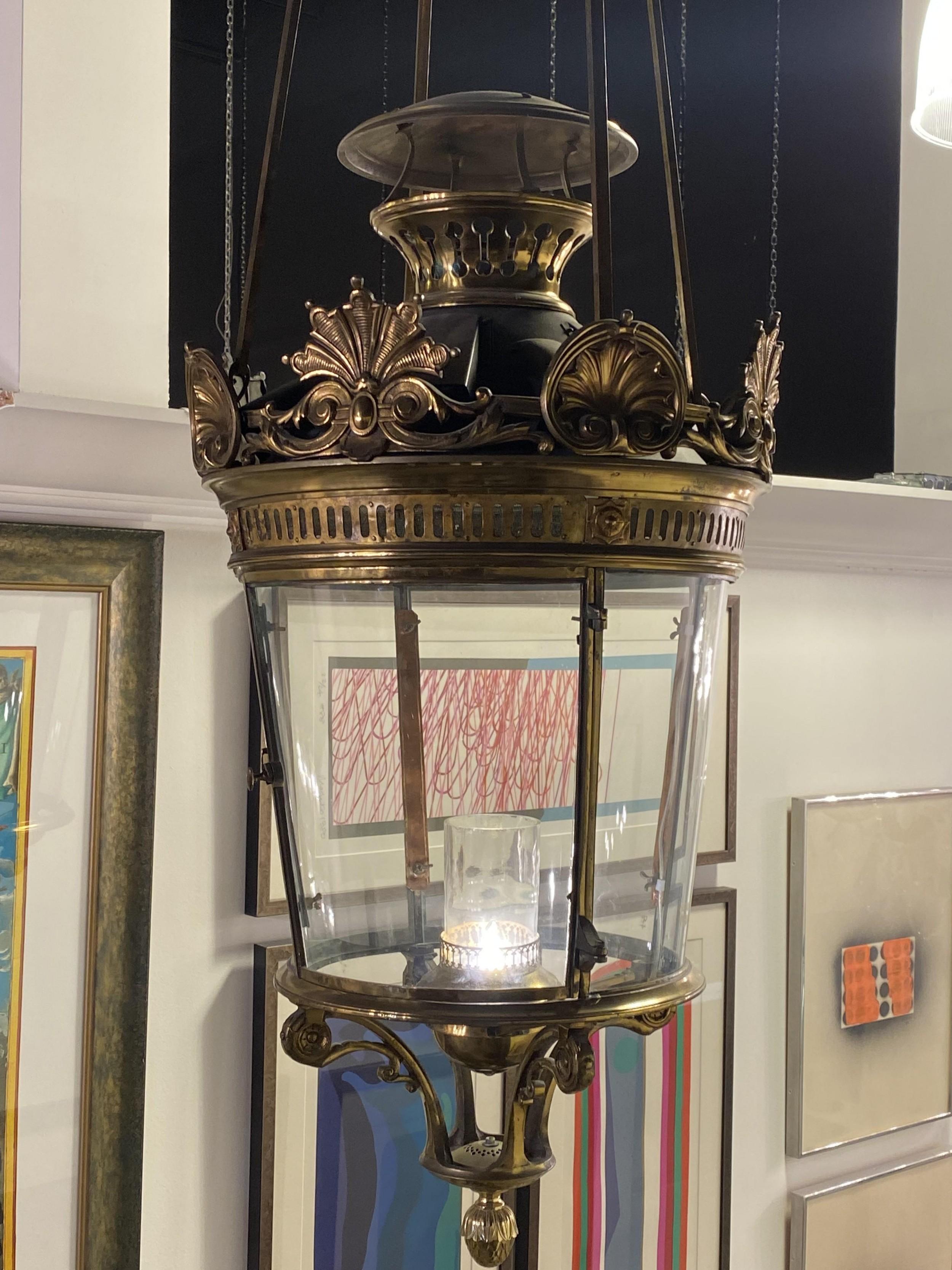 Lampadario a lanterna sospeso in bronzo francese d'epoca In condizioni buone in vendita a Queens, NY