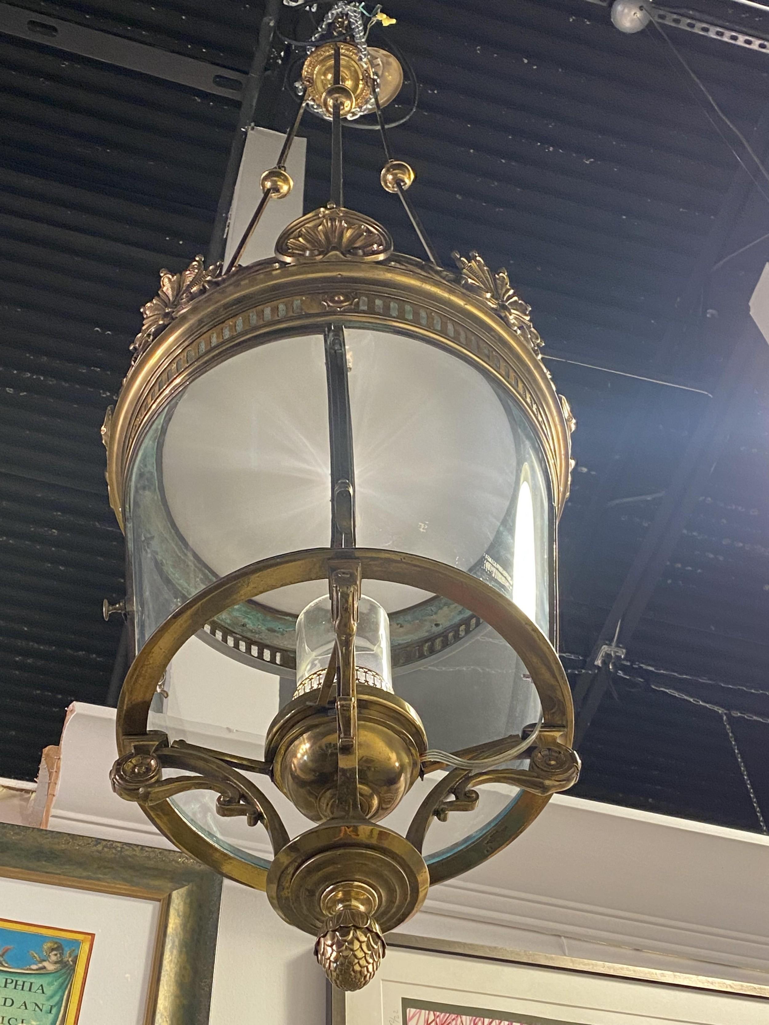 XIX secolo Lampadario a lanterna sospeso in bronzo francese d'epoca in vendita