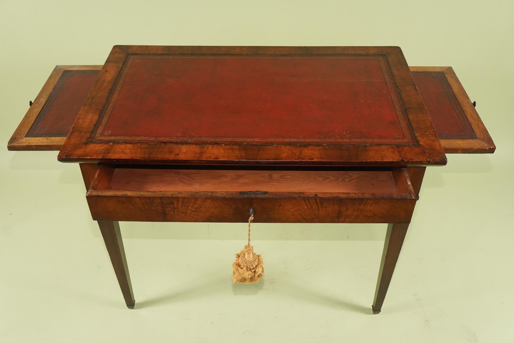Period French Directior Leather Topped Writing Table. In Good Condition For Sale In Hudson, NY