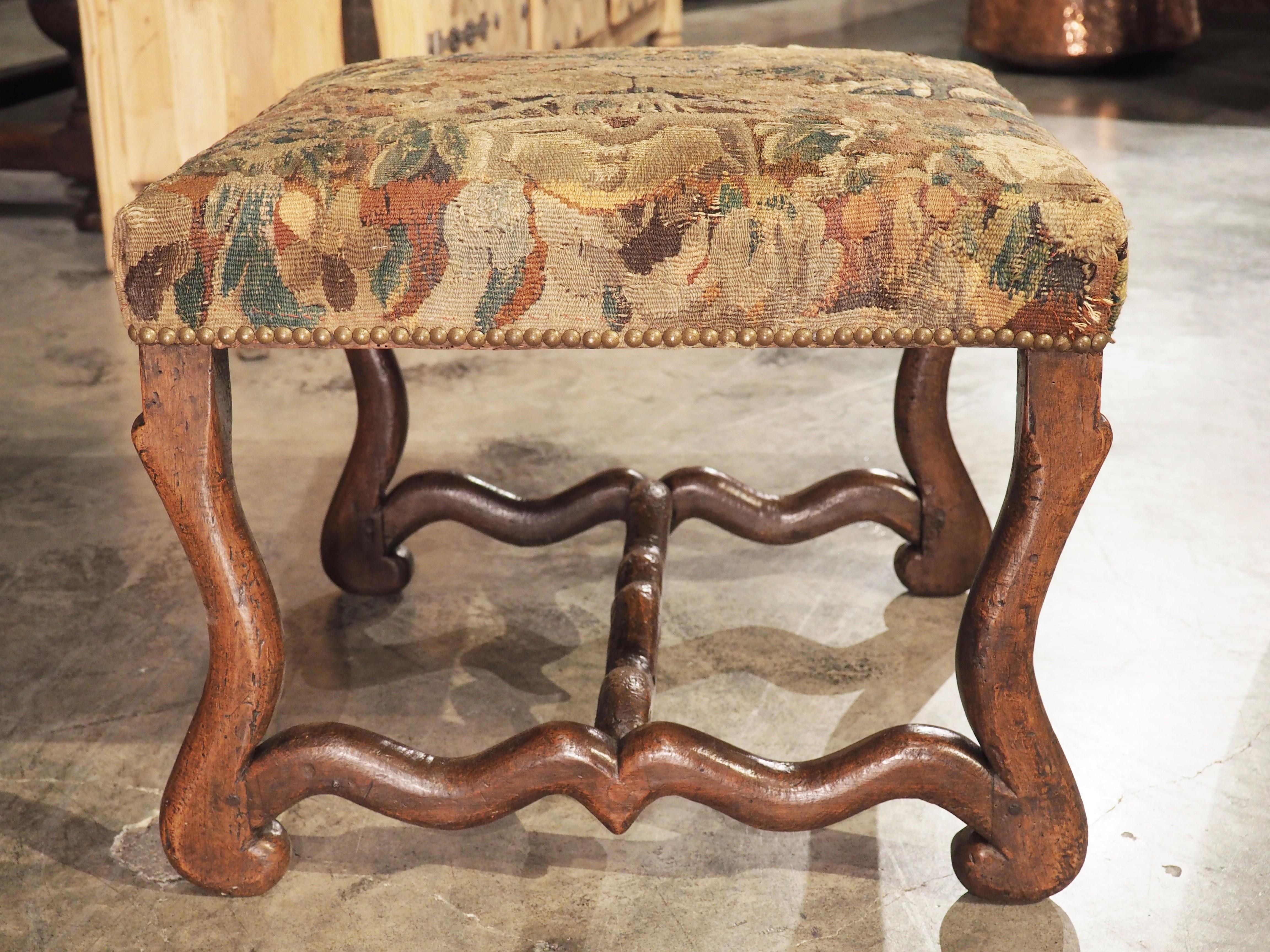 Period French Louis XIV Walnut Wood and Tapestry Os de Mouton Tabouret 6