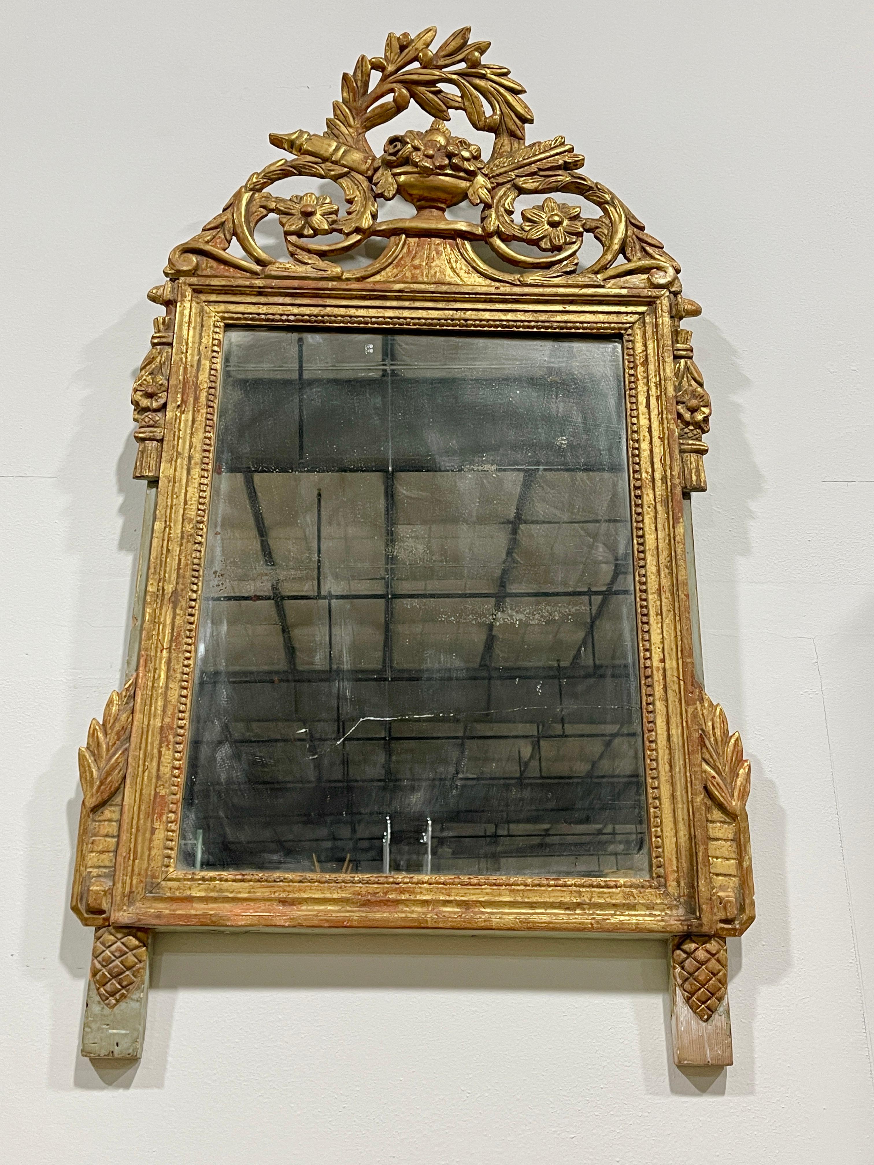 Period French Louis XVI Giltwood Mirror In Good Condition For Sale In Hanover, MA