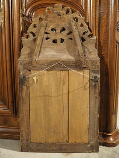 Espejo de madera dorada de la Regencia francesa de época, hacia 1720