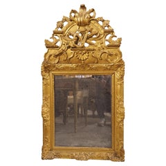 Espejo de madera dorada de la Regencia francesa de época, hacia 1720